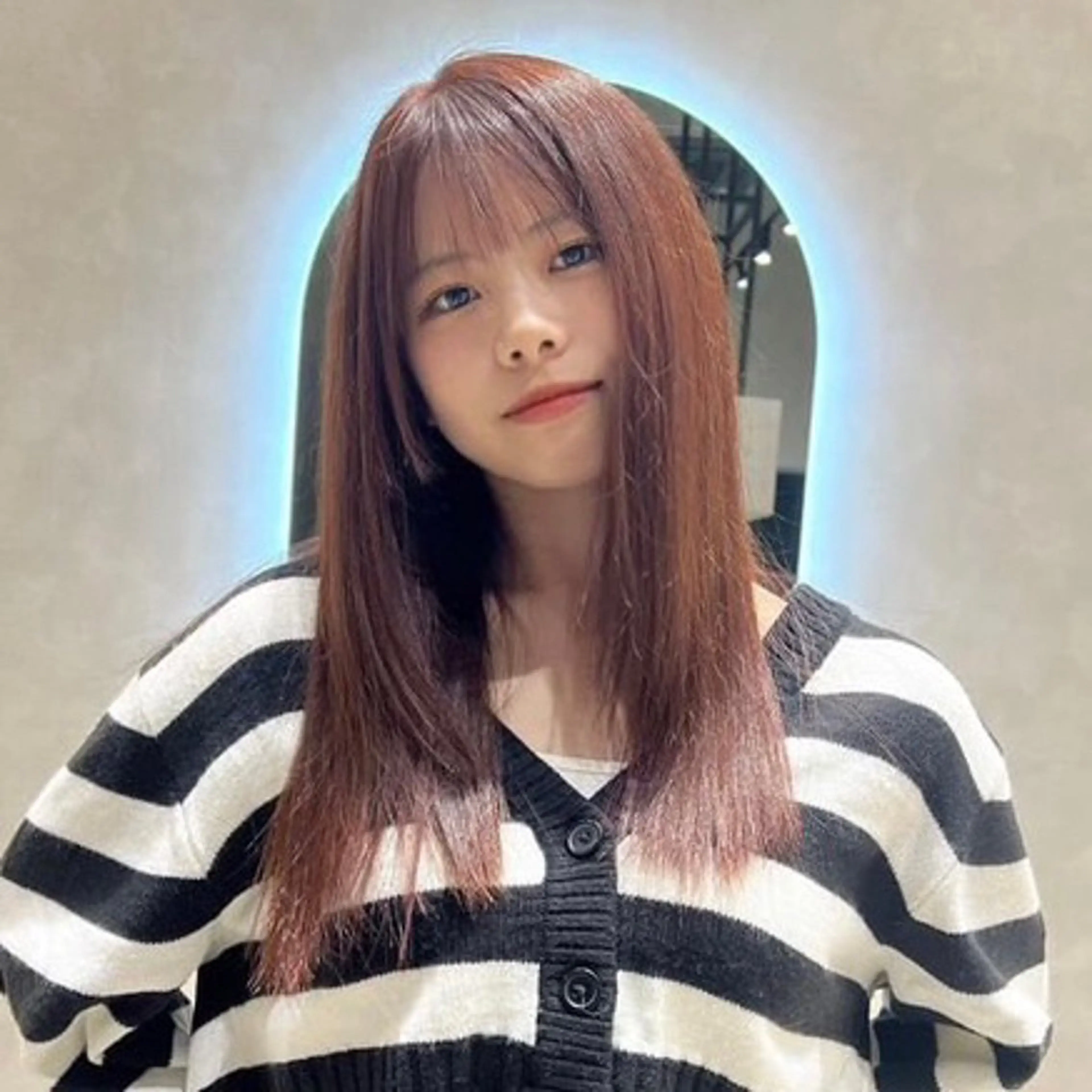 ロング DEAN豊橋店所属・🩵シオリ/透明感/ ハイトーン🩵のヘアスタイル