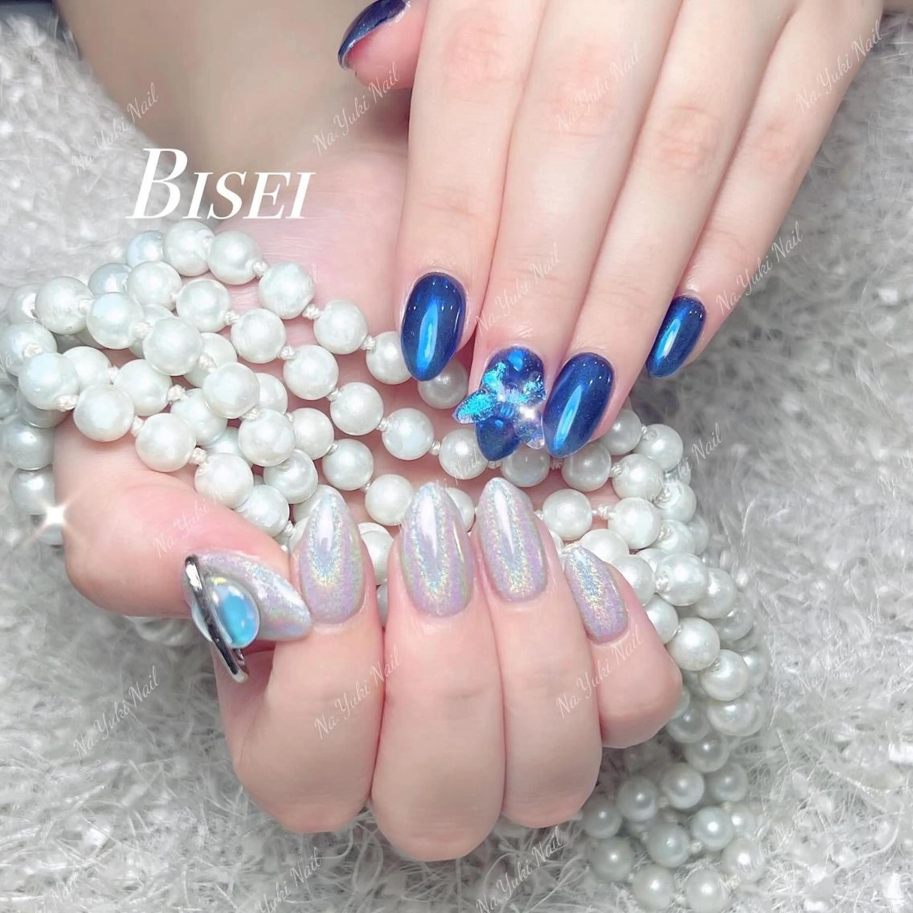 ネイル Queenie 🦋のネイルデザイン