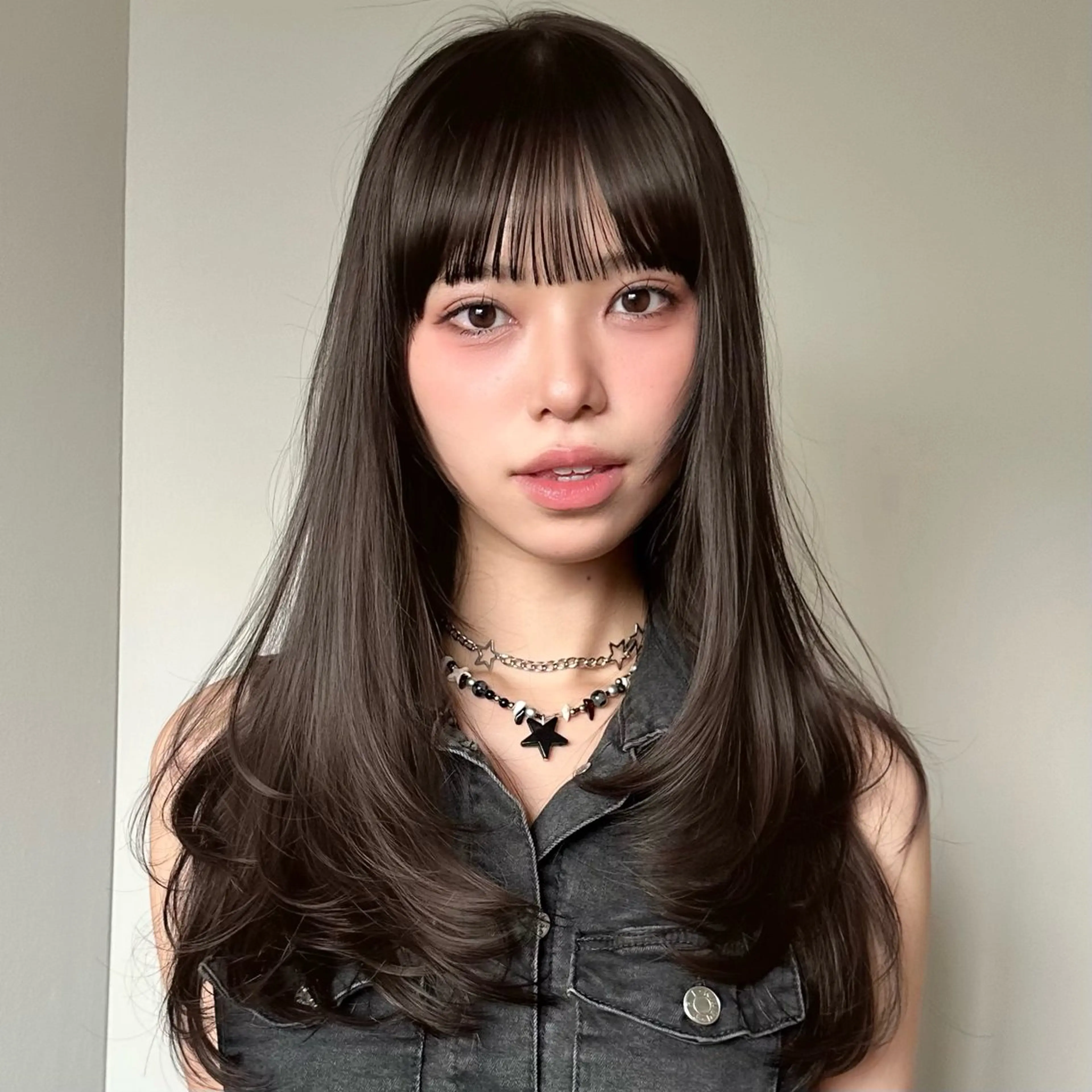 セミロング カット ヘアカラー トリートメント 🌹ハッシュカット、 レイヤー韓国ヘア🌹のヘアスタイル