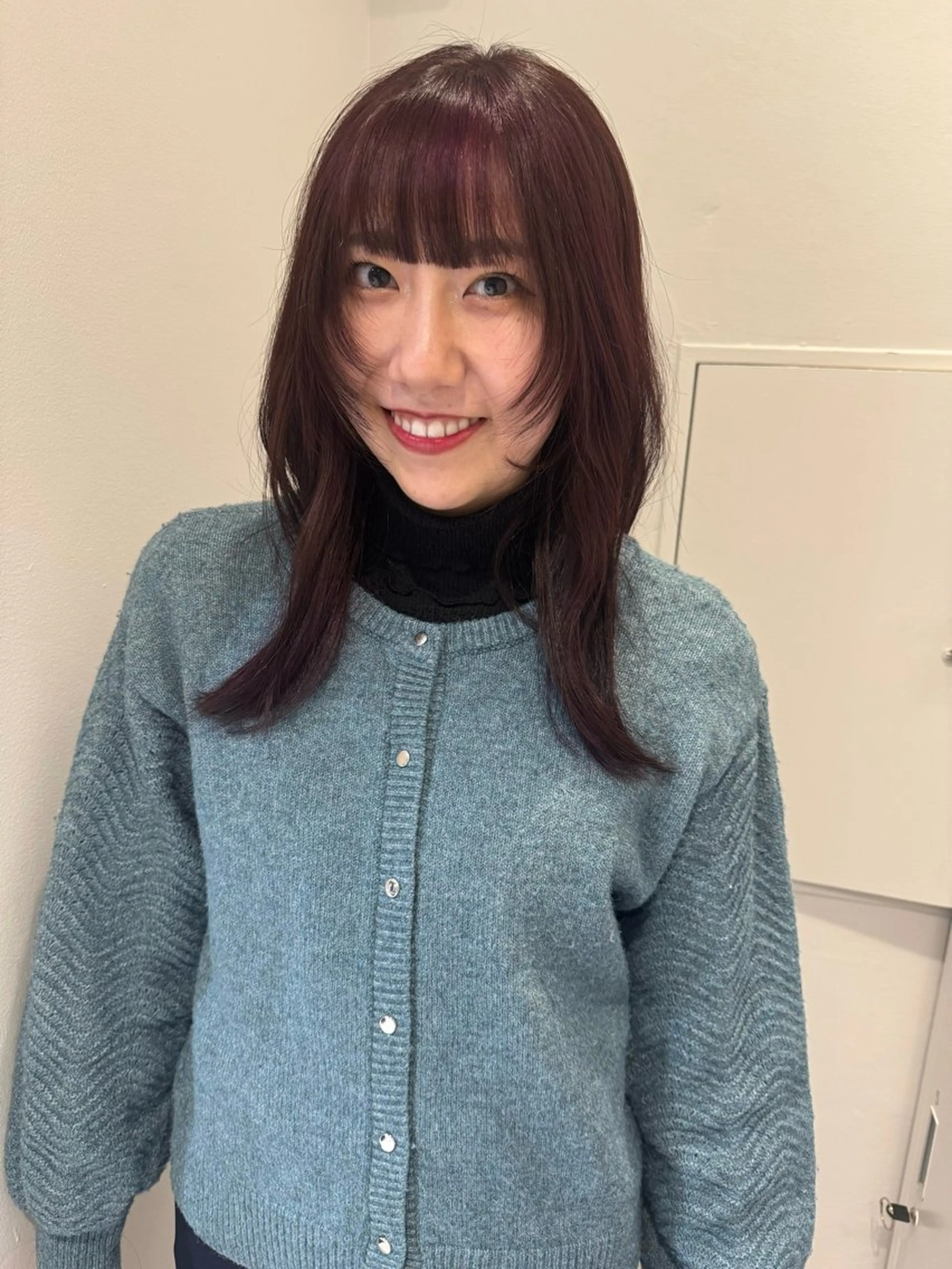 ロング カラー カシス レッドカラー ヘアカラー 透明感×レイヤーカッ ト🌼kiraraのヘアスタイル