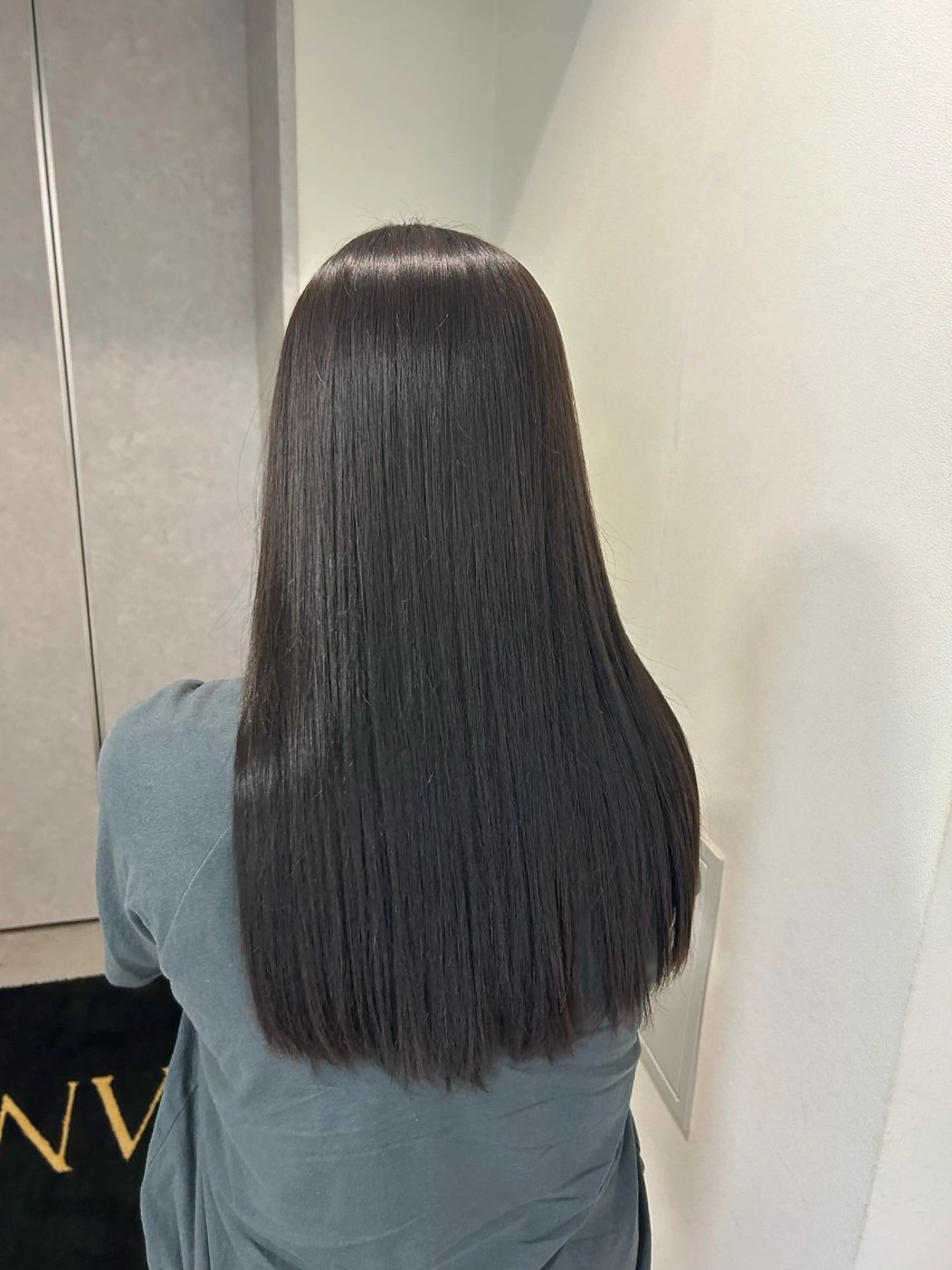 ロング 縮毛矯正 less所属・菅原 聖奈のヘアスタイル