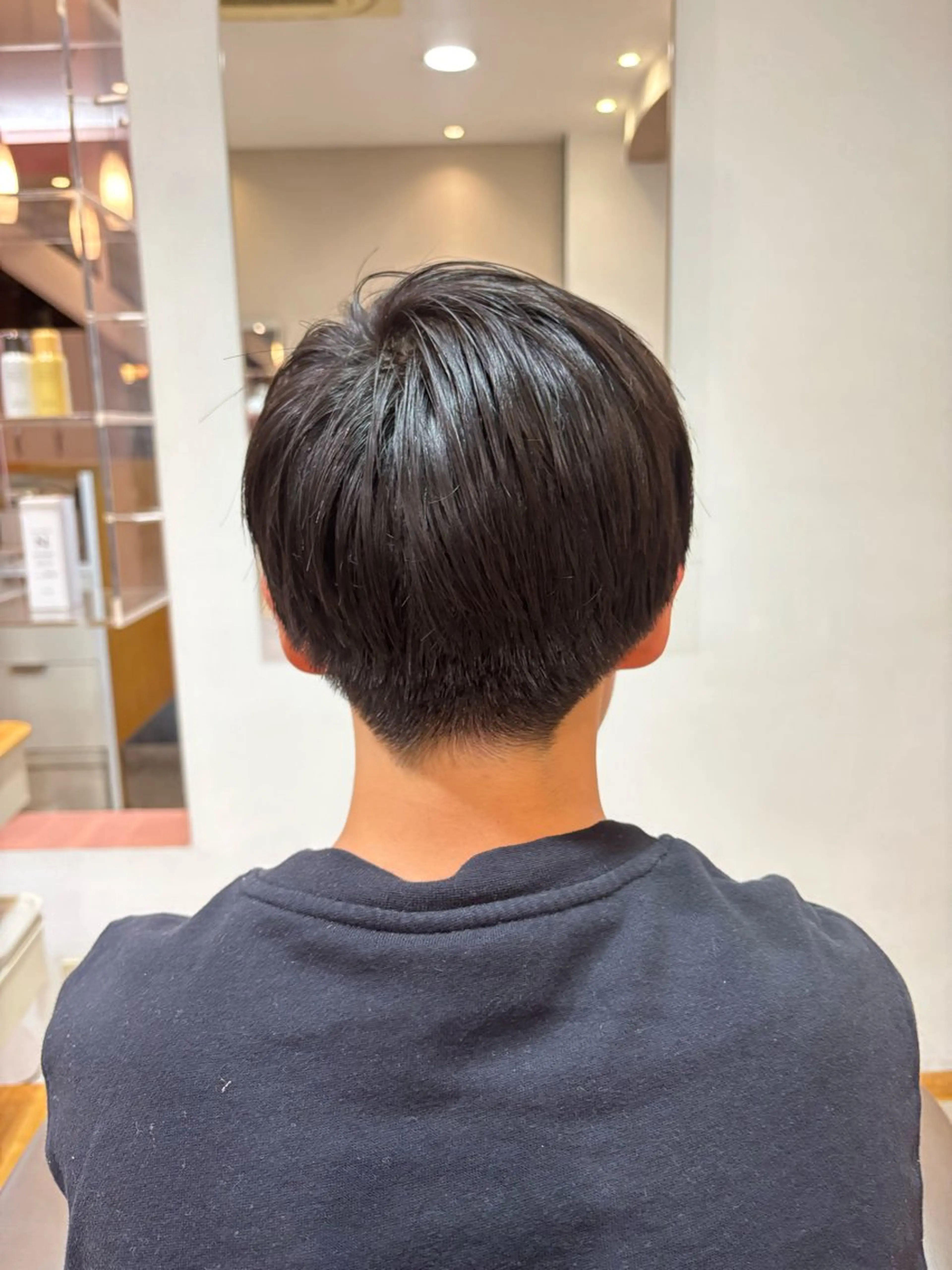 メンズ マッシュ 刈り上げ カット 河合 菜摘のヘアスタイル