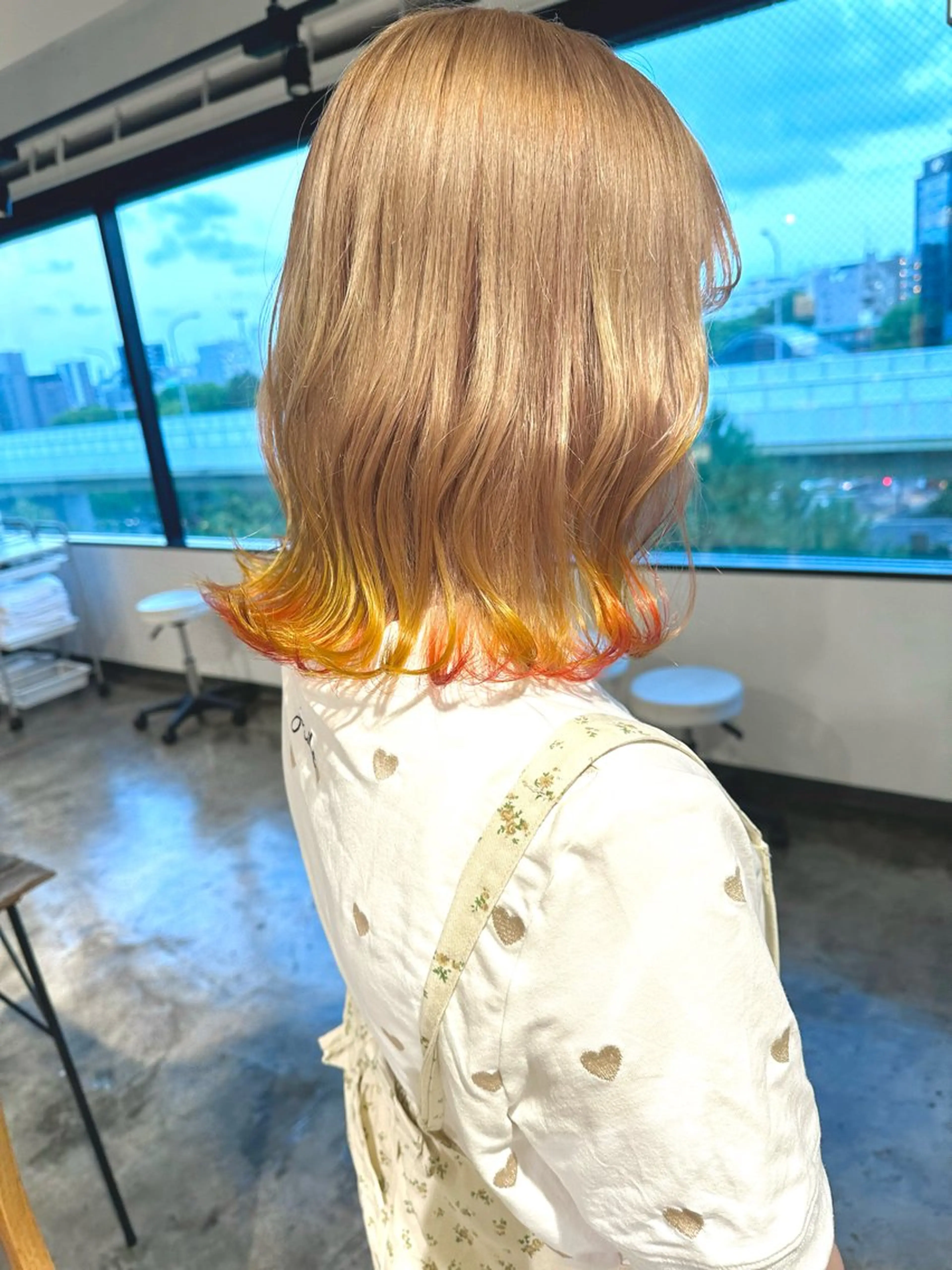 ショート カラー ブリーチ オレンジ ムラ修正/ ハイトーン💖Riaのヘアスタイル