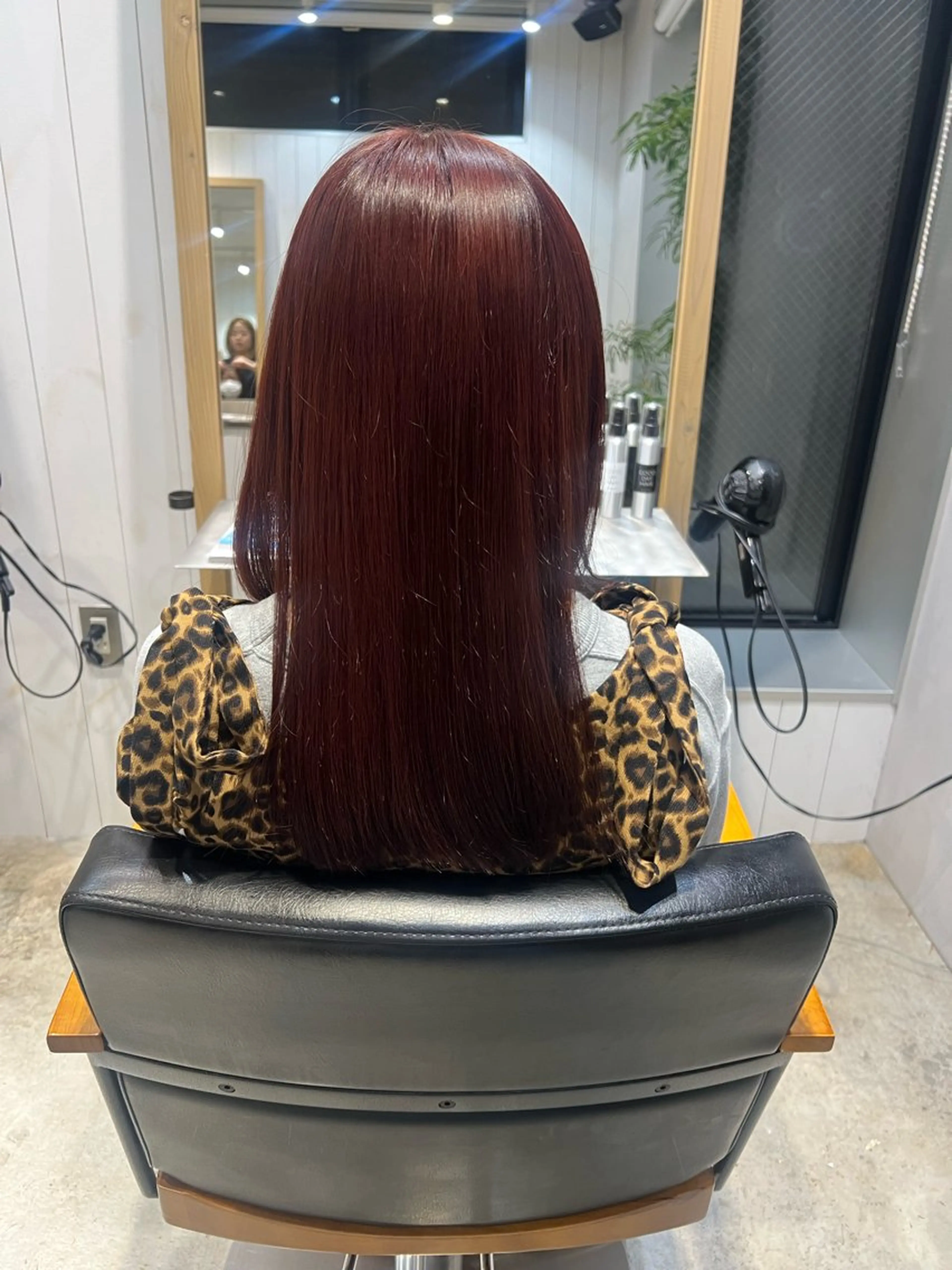 セミロング ヘアカラー 髙橋 かなこのヘアスタイル