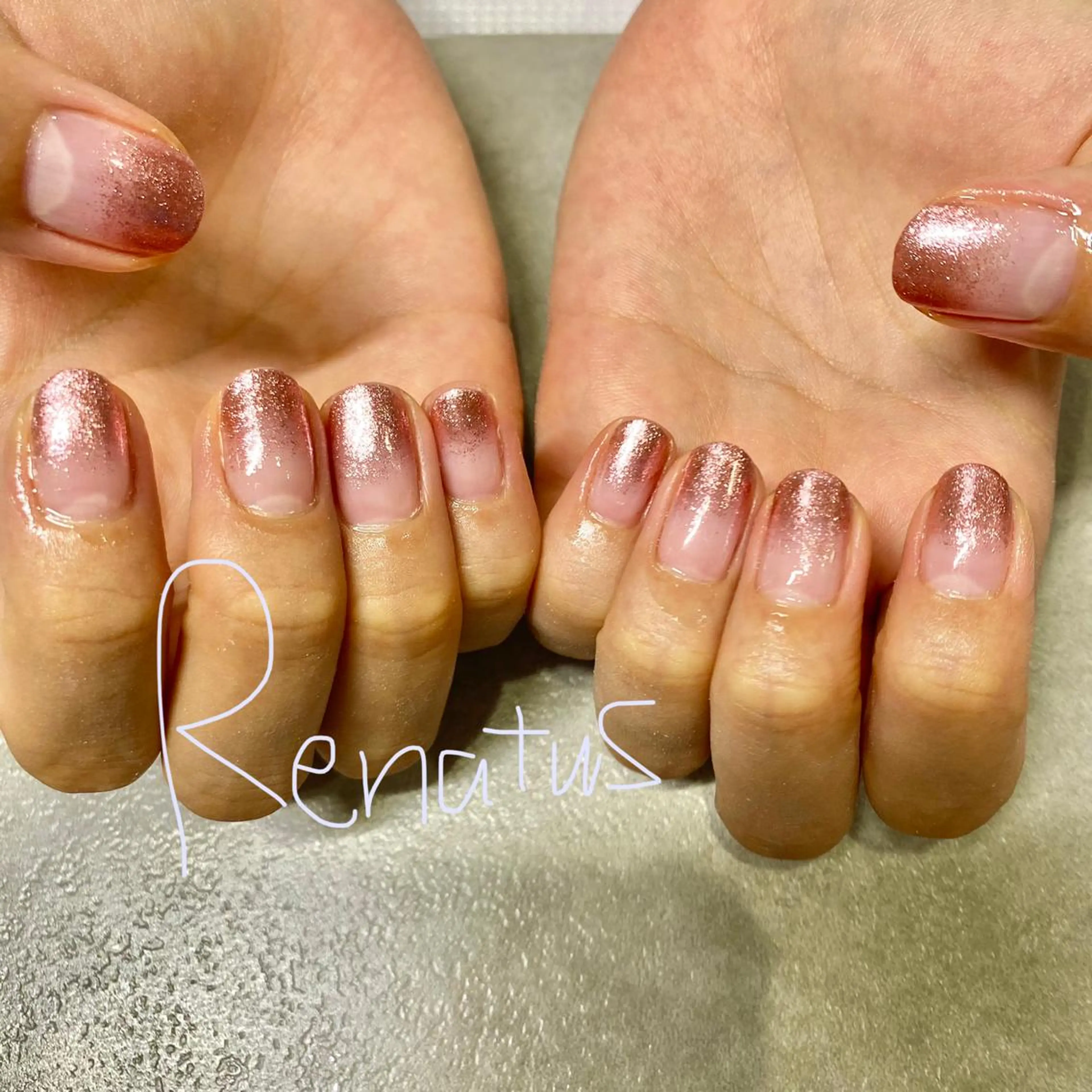 ネイル グラデーション ラメ(グリッター) ラメグラデーション ピンク Renatus Nailのネイルデザイン