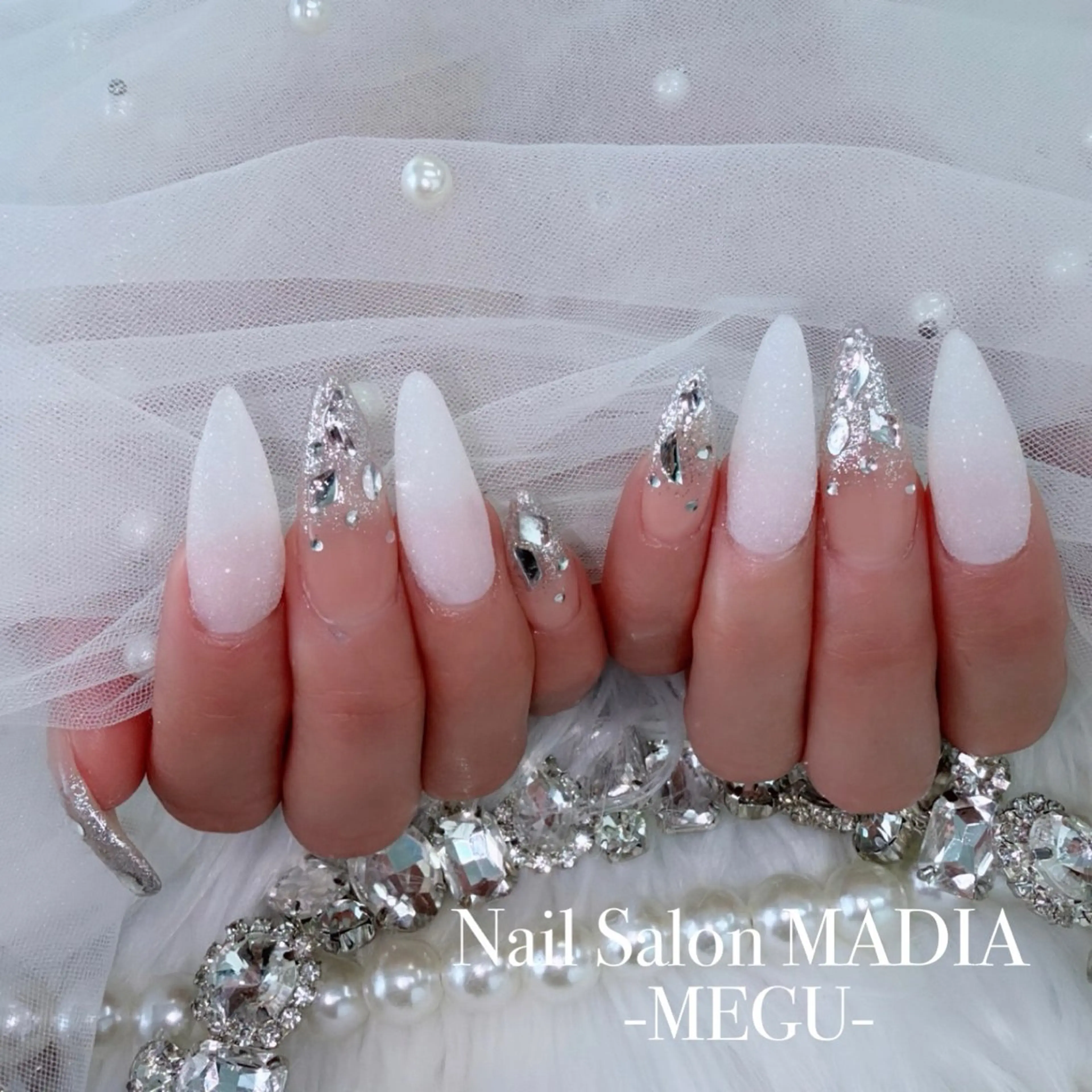 ネイル MADIA藤沢所属・MADIA MEGUのネイルデザイン