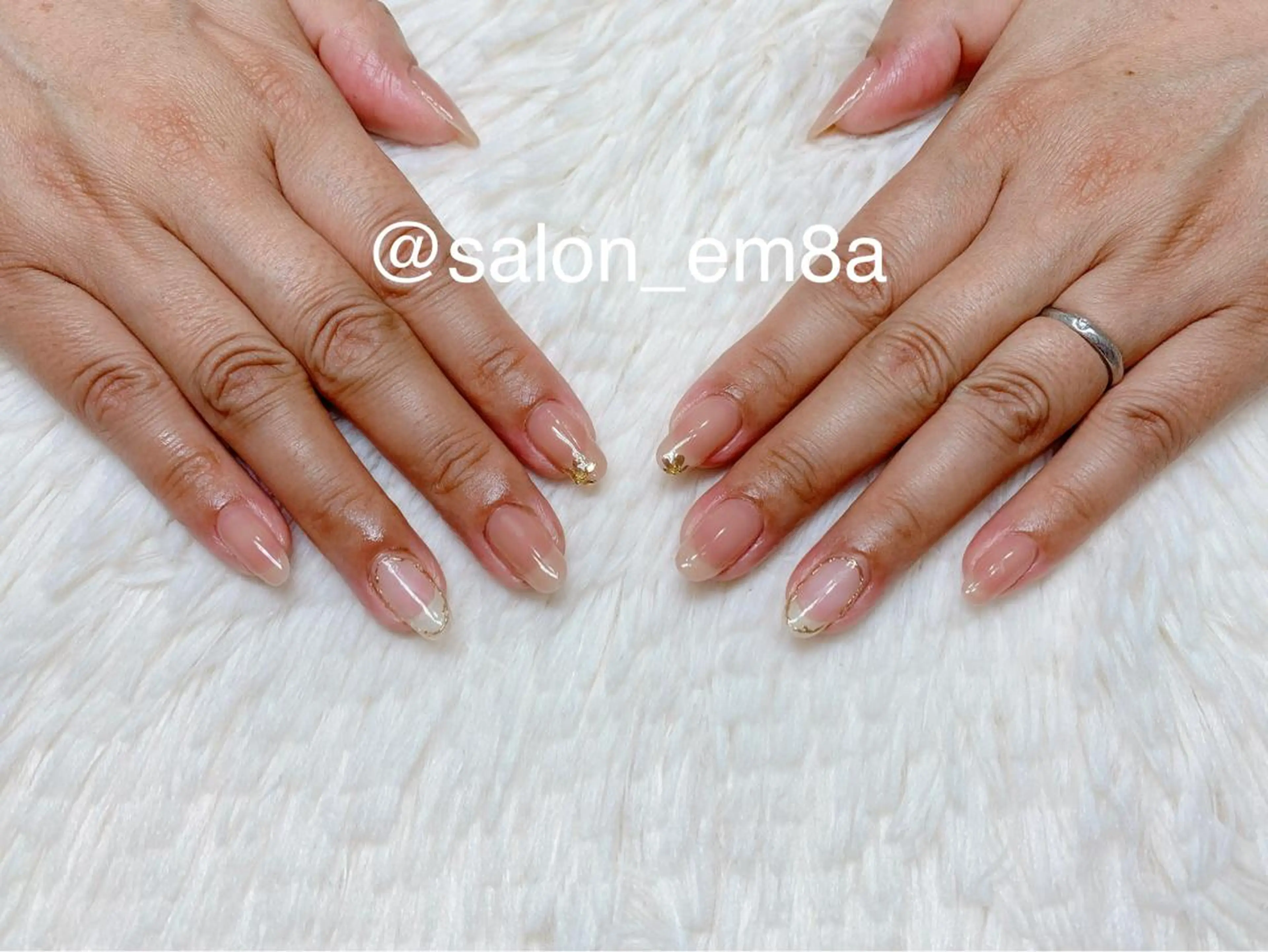 ネイル ジェルネイル ハンドネイル salon EM&A emiのネイルデザイン