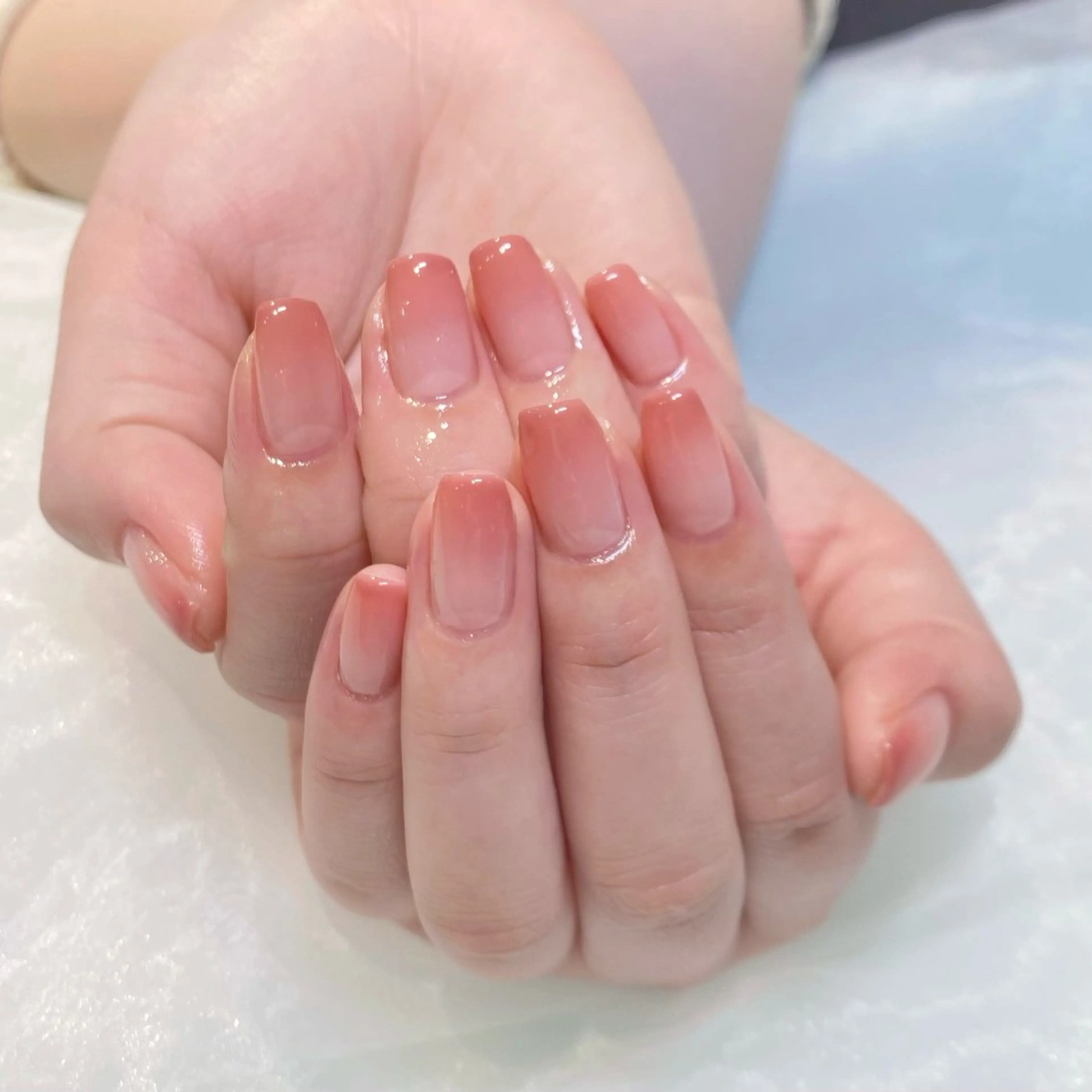 ネイル グラデーション オフィスネイル ピンク シンプルネイル ハンドネイル Sayaka 🎀のネイルデザイン