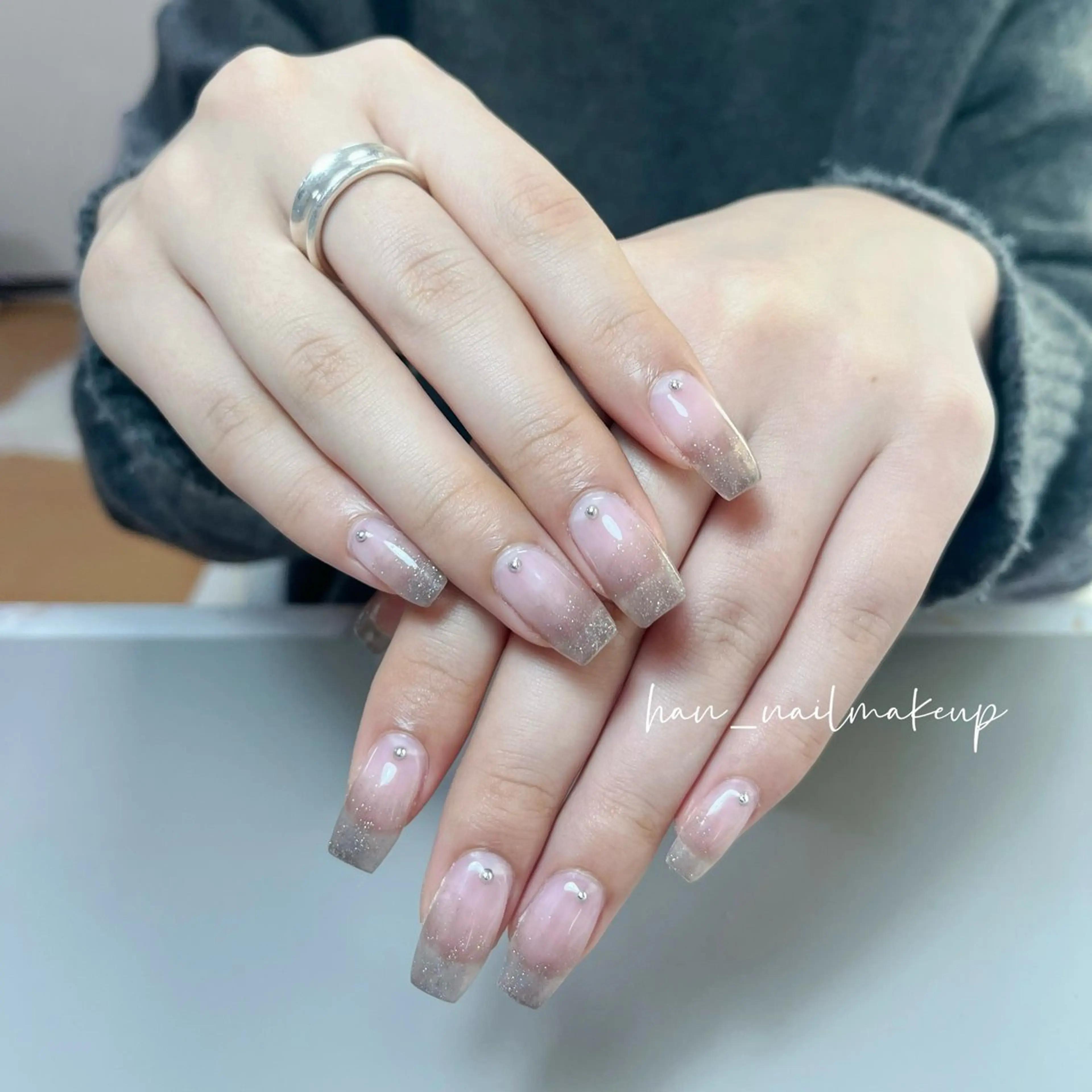 ネイル ジェルネイル ストーンネイル ハンドネイル Han Nail 【y&m】のネイルデザイン
