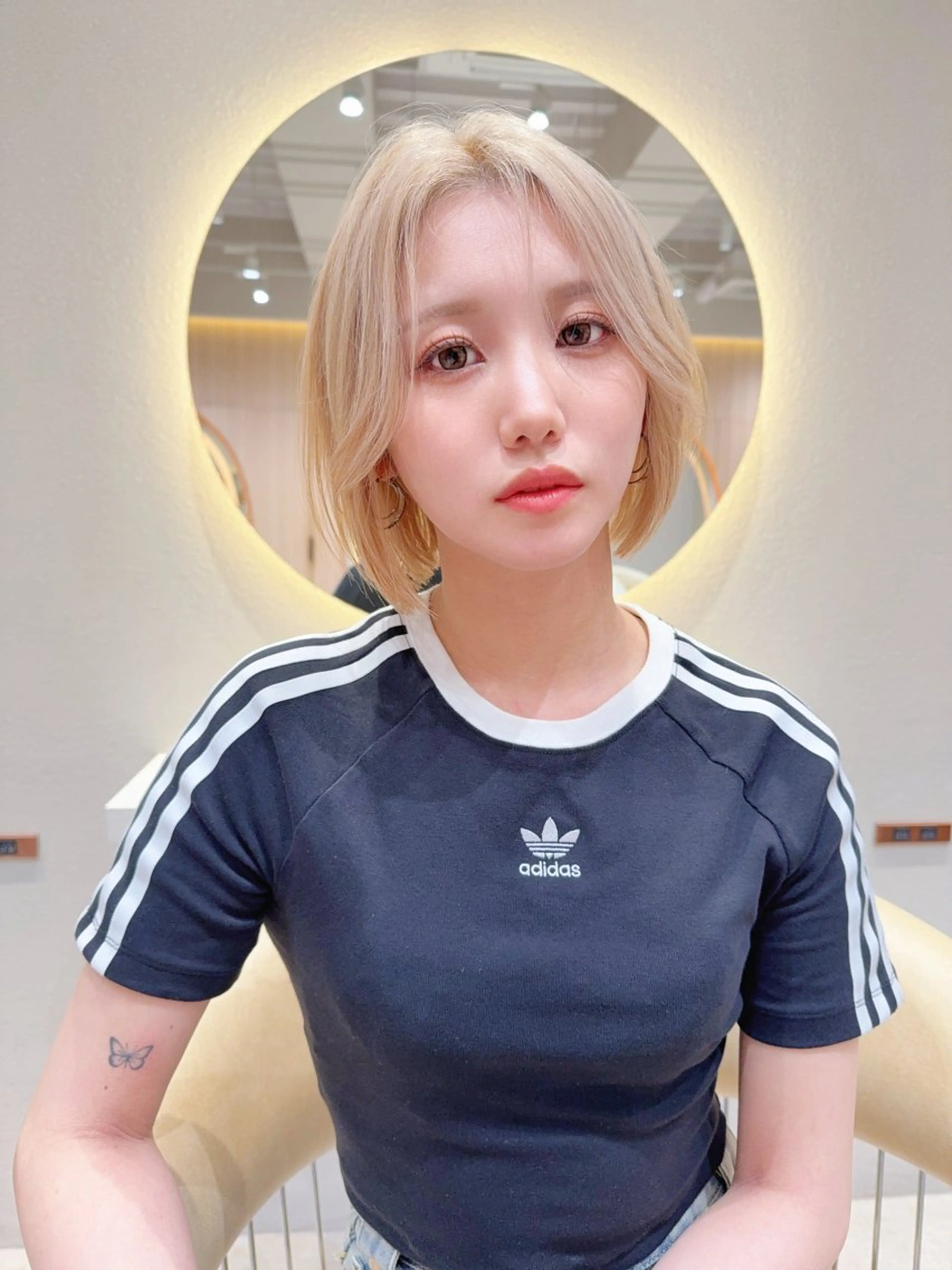 ショート カラー カット ヘアカラー トリートメント レイヤー✨縮毛矯正 川村利幸のヘアスタイル