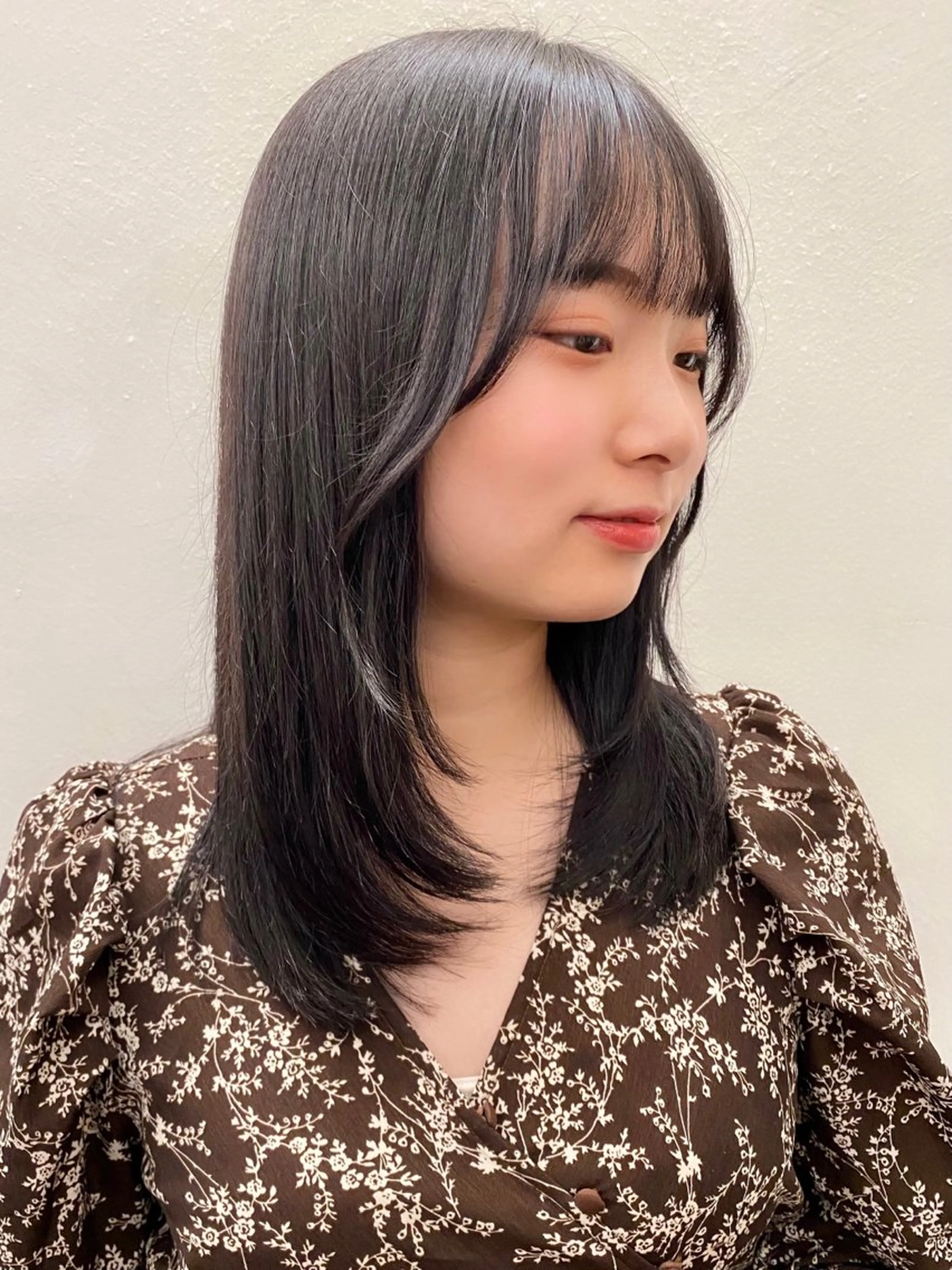 ミディアム カラー Paddle所属・似合わせレイヤー/ レイヤーパーマ/高倉のヘアスタイル