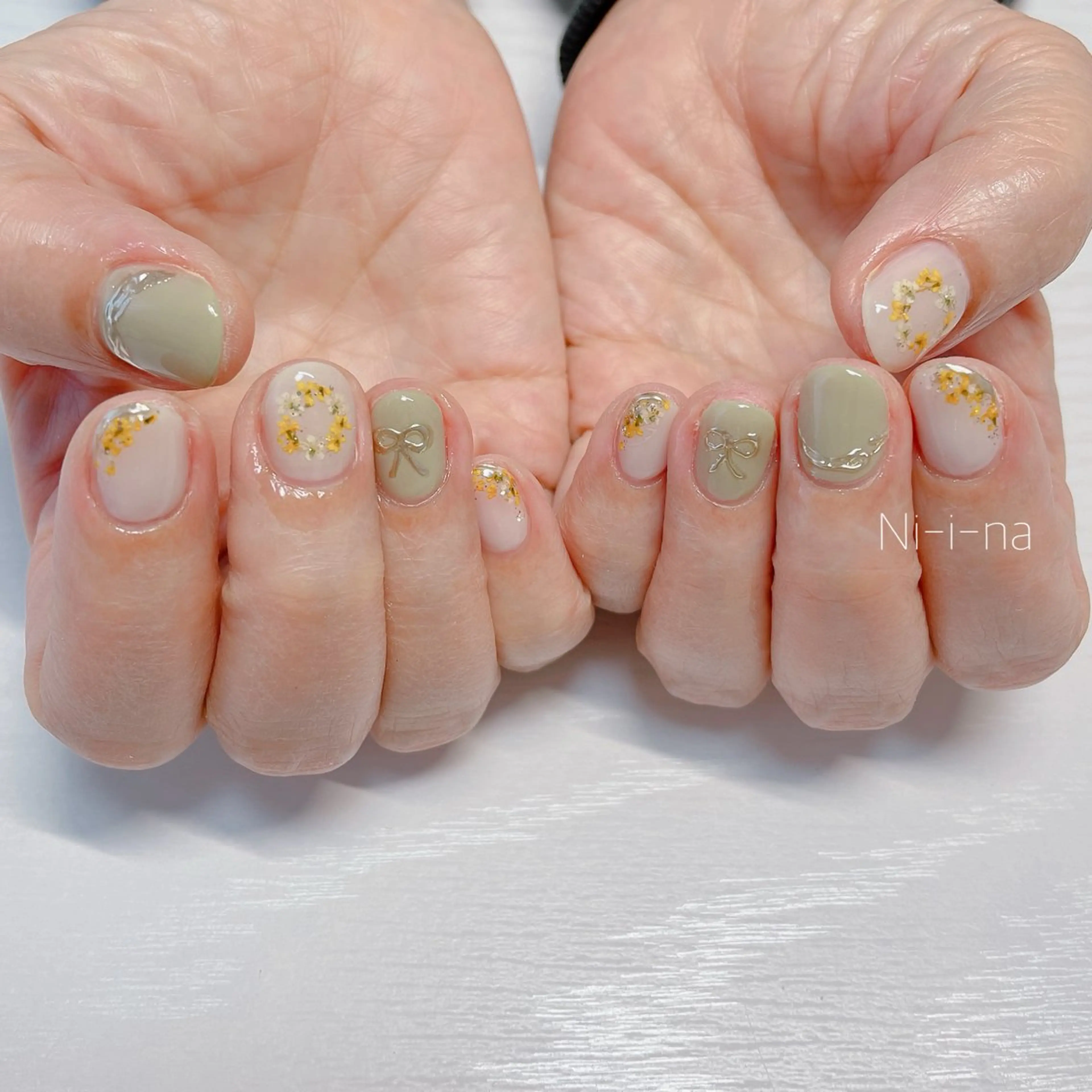 ネイル ハンドネイル nail salon Ni-i-naのネイルデザイン