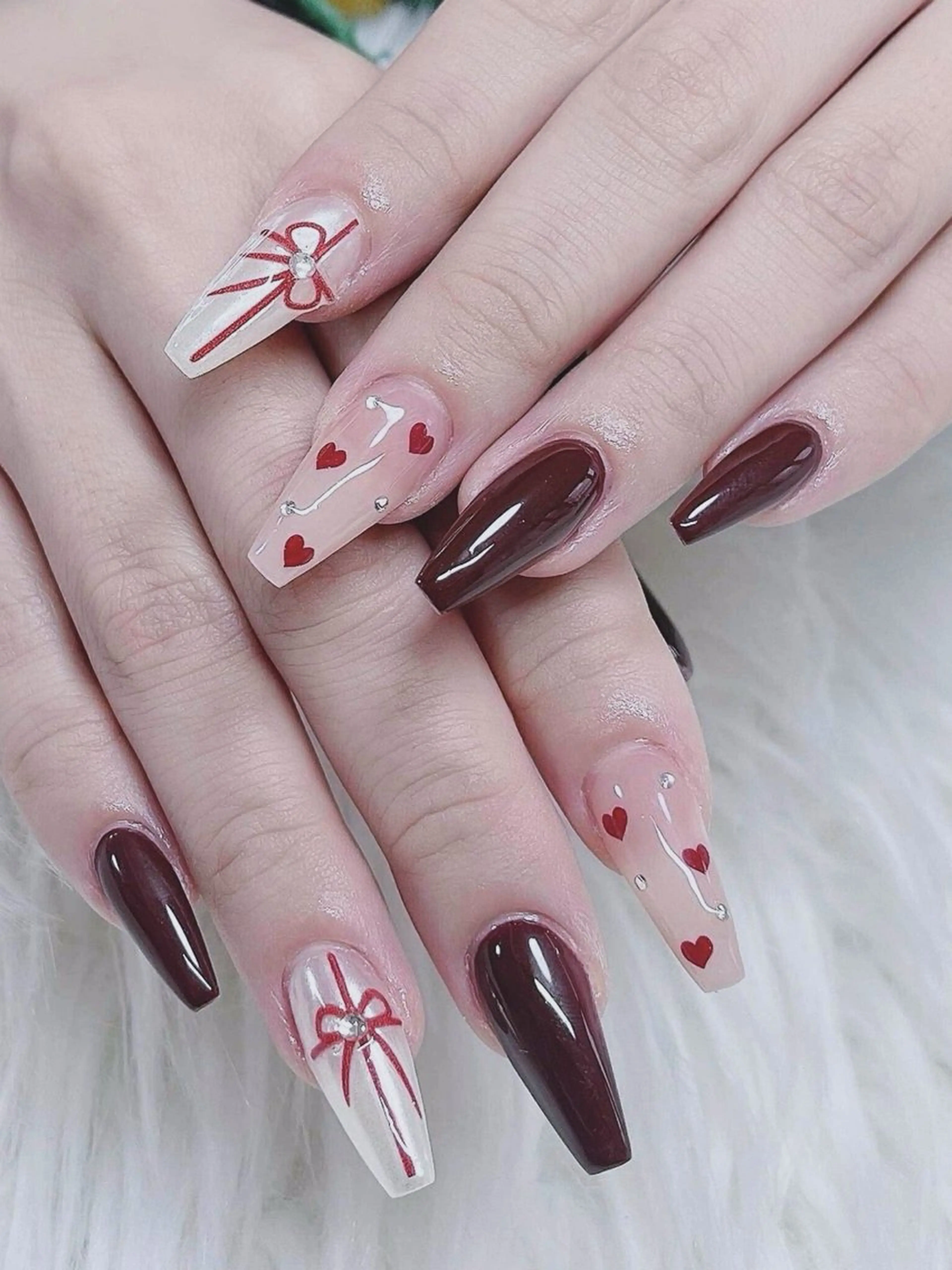 ネイル フットネイル ジェルネイル 韓国ネイル マグネットネイル 持ち込み ハンドネイル Akiko ネイルサロン所属・AKIKO ネイルサロンのネイルデザイン