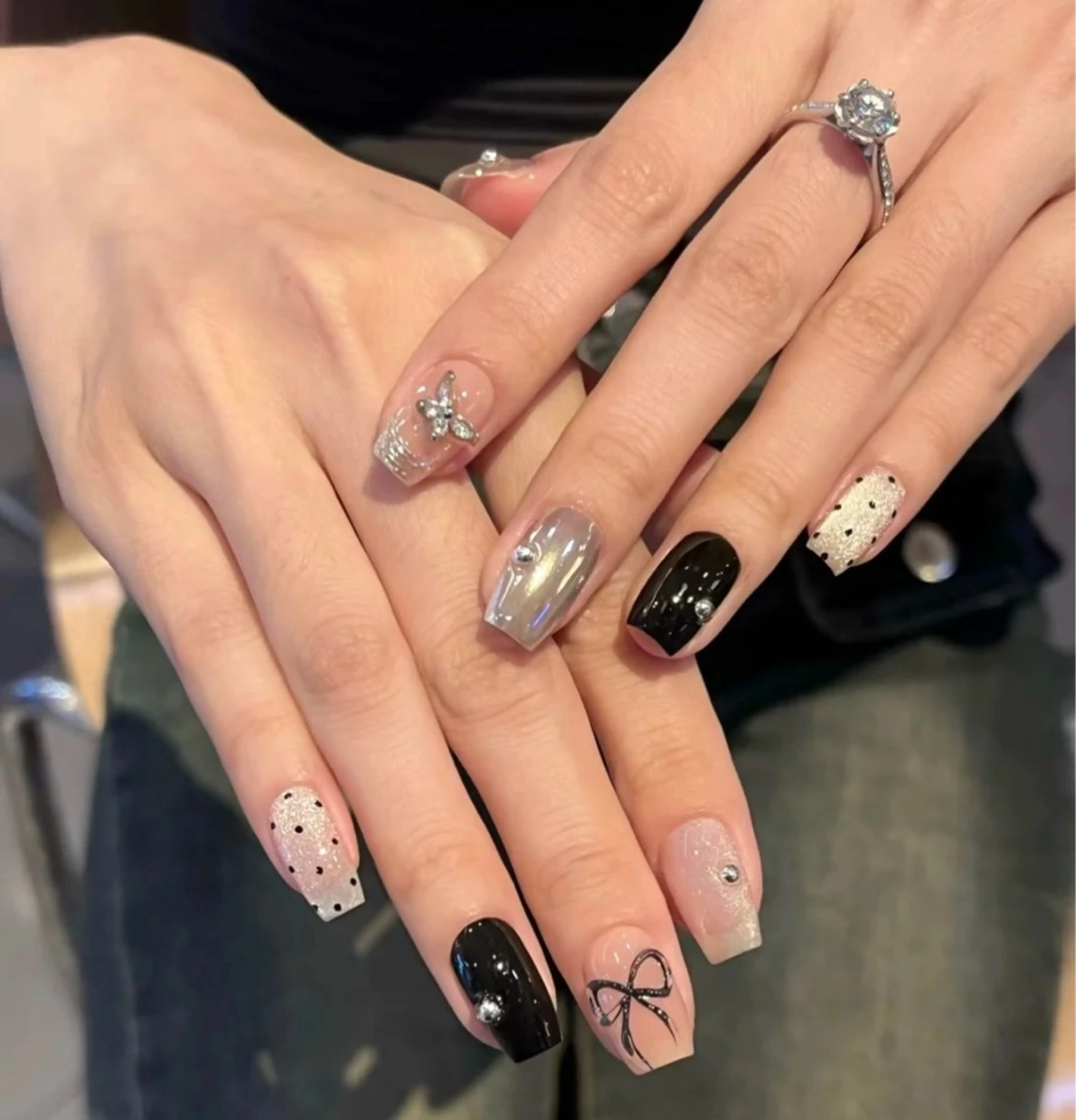 ネイル R nailsalon所属・Rネルサイン よ よのネイルデザイン
