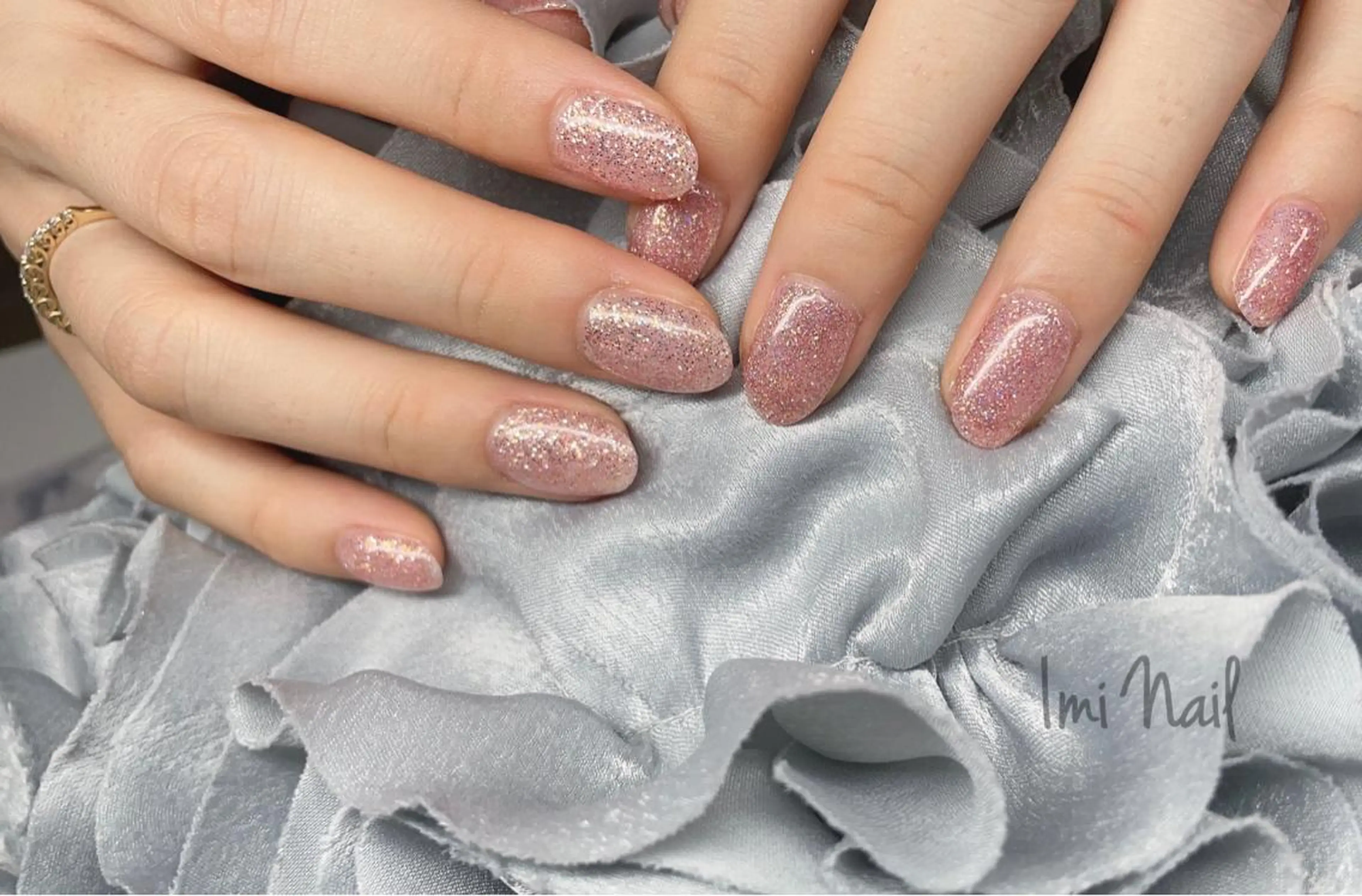 ネイル オーロラネイル キラキラネイル ラメ(グリッター) ワンカラーネイル ピンク Imi Nail所属・Imi Nail 🫧🎀hirokaのネイルデザイン