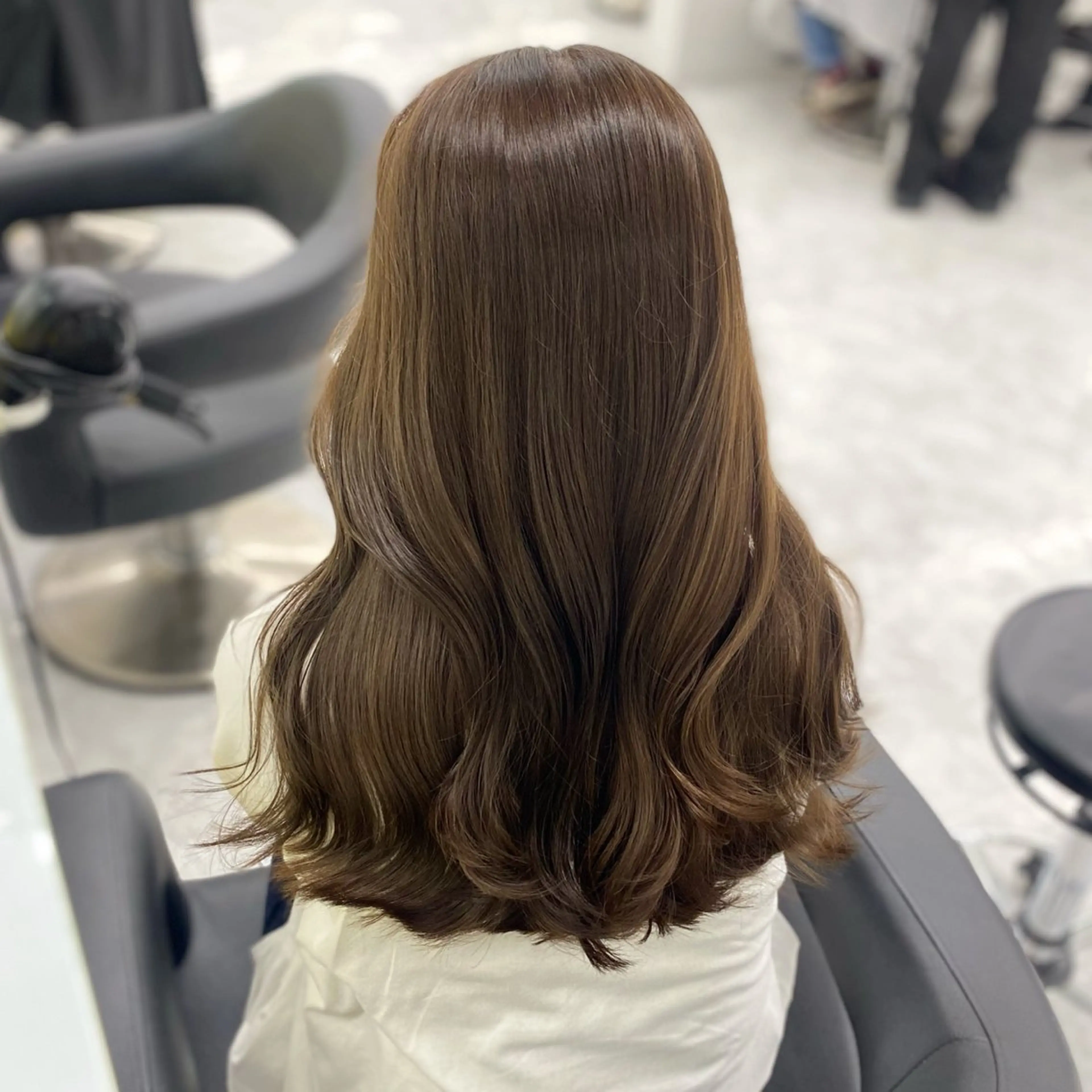 ミディアム カラー パーマ ヘアアレンジ メンズ キッズ ベージュカラー オリーブベージュ ヘアカラー Lumo所属・💖横浜ブリーチなし 💖MIHOのヘアスタイル