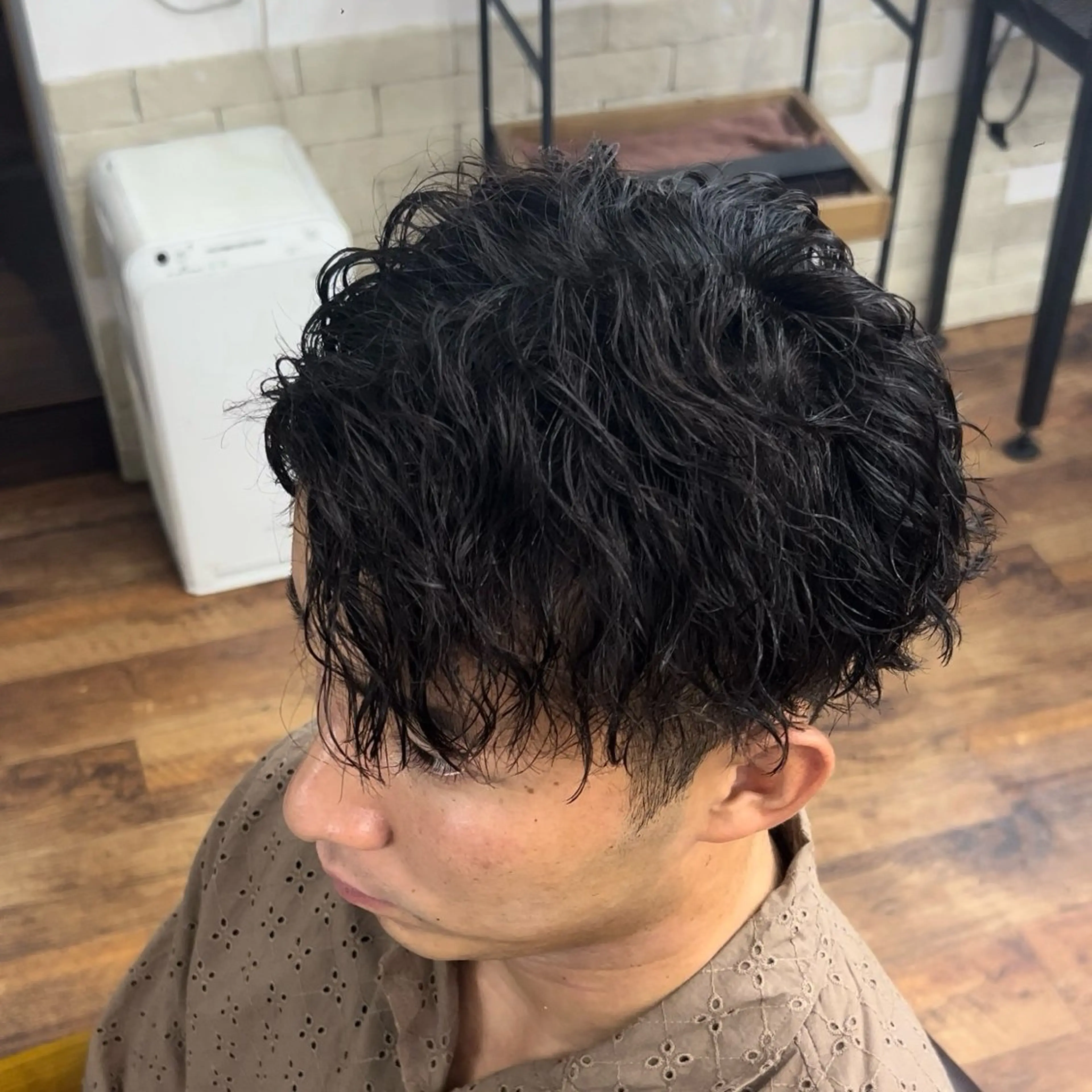 パーマ メンズ センターパート メンズパーマ ツイストスパイラルパーマ スパイラルパーマ Rikito /メンズパーマのヘアスタイル