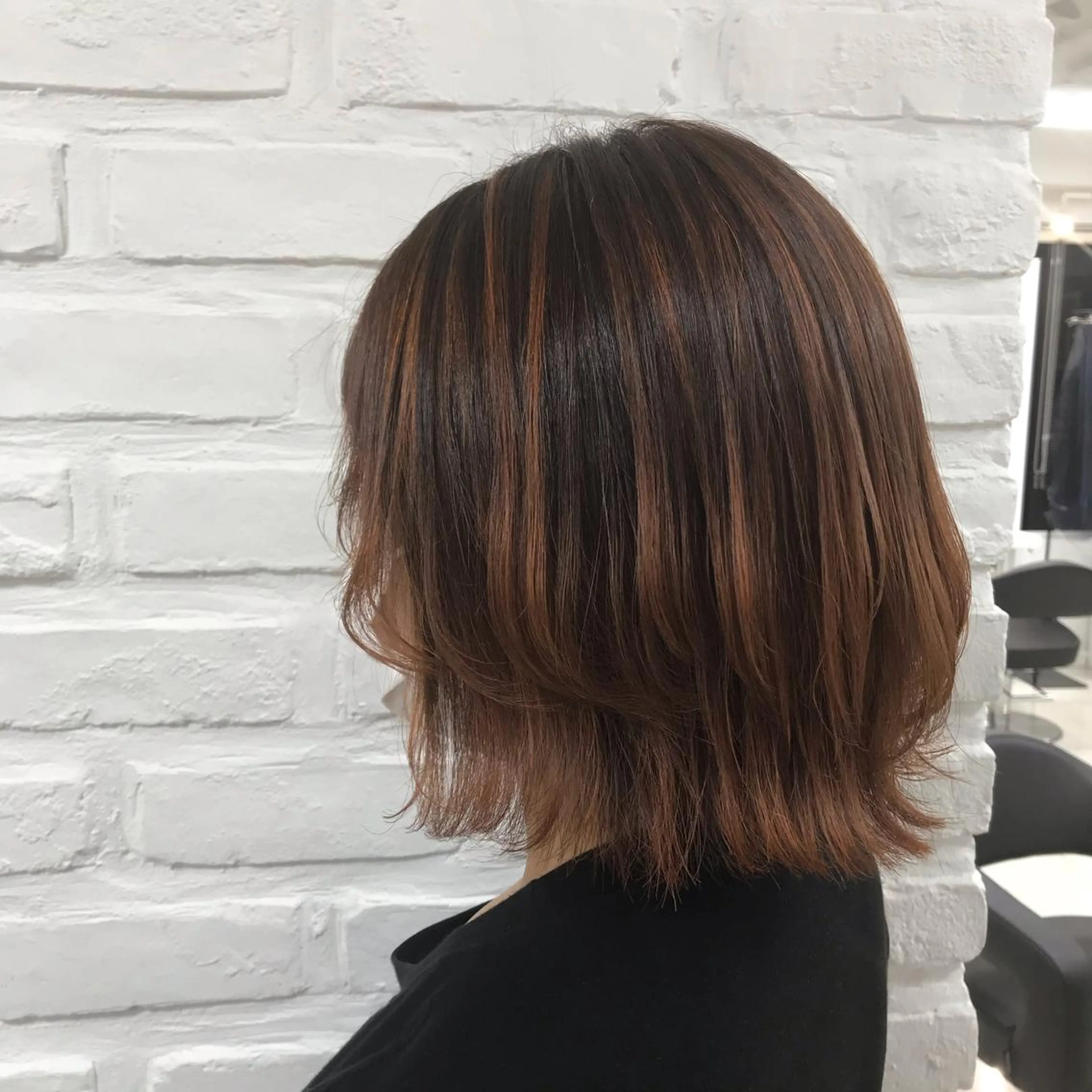 ミディアム カラー ハイライトカラー オレンジ ハイライト カット ヘアカラー トリートメント 暖色カラー🌹 中山由梨のヘアスタイル