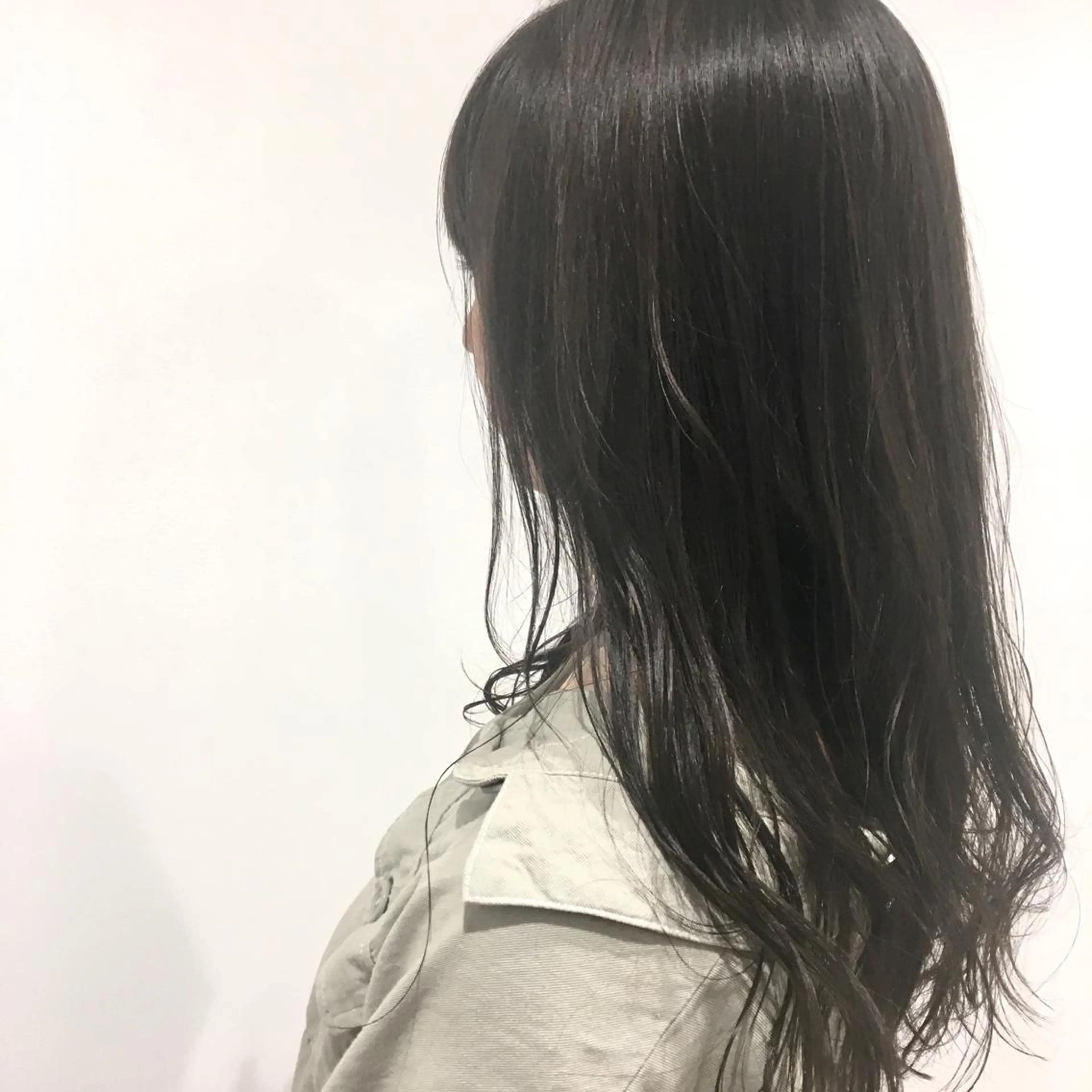 ロング カラー loca by tree所属・うる艶暖色カラー HARUNAのヘアスタイル