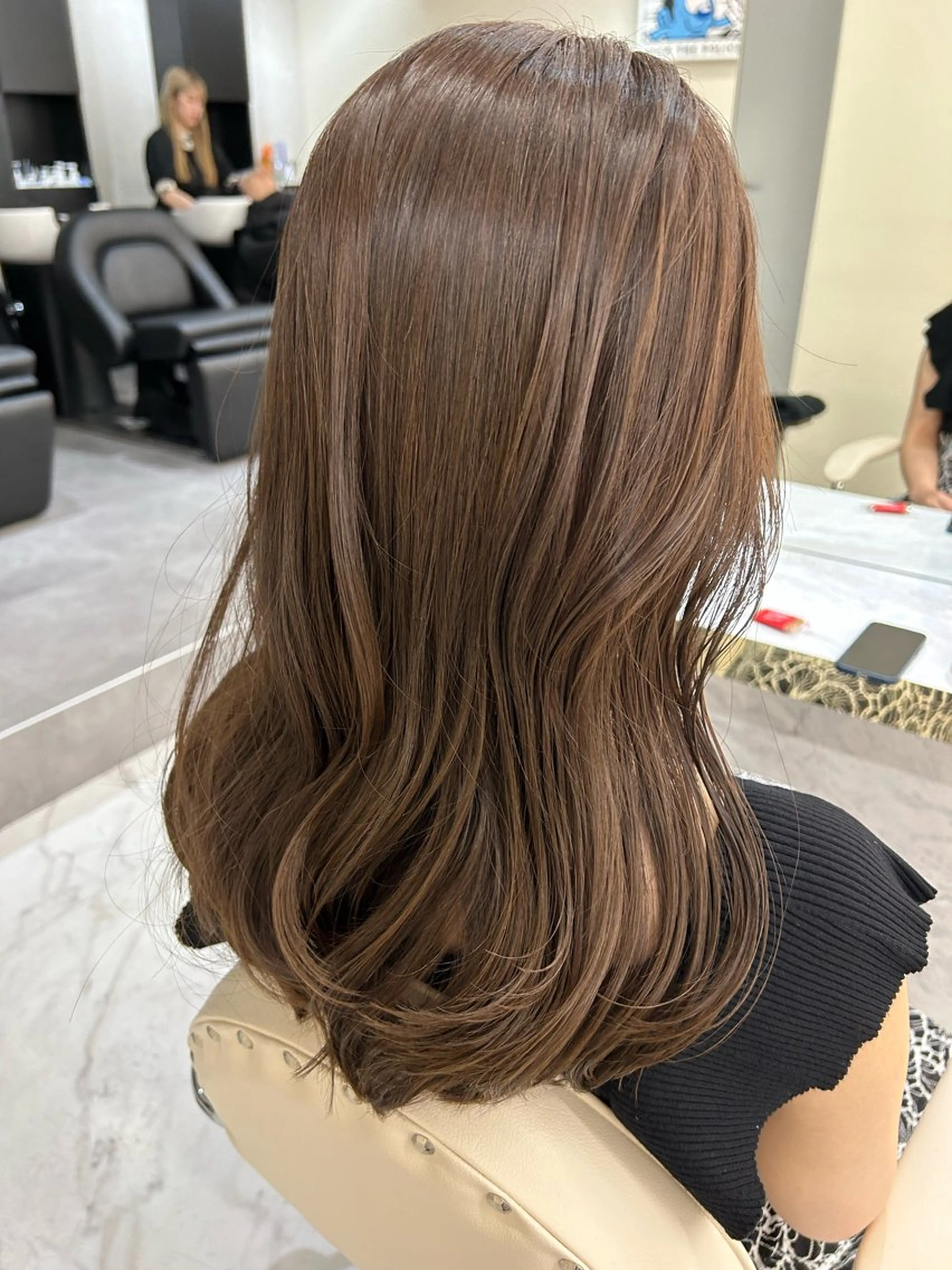 セミロング 髪質改善カラー 🫧川井麻由のヘアスタイル
