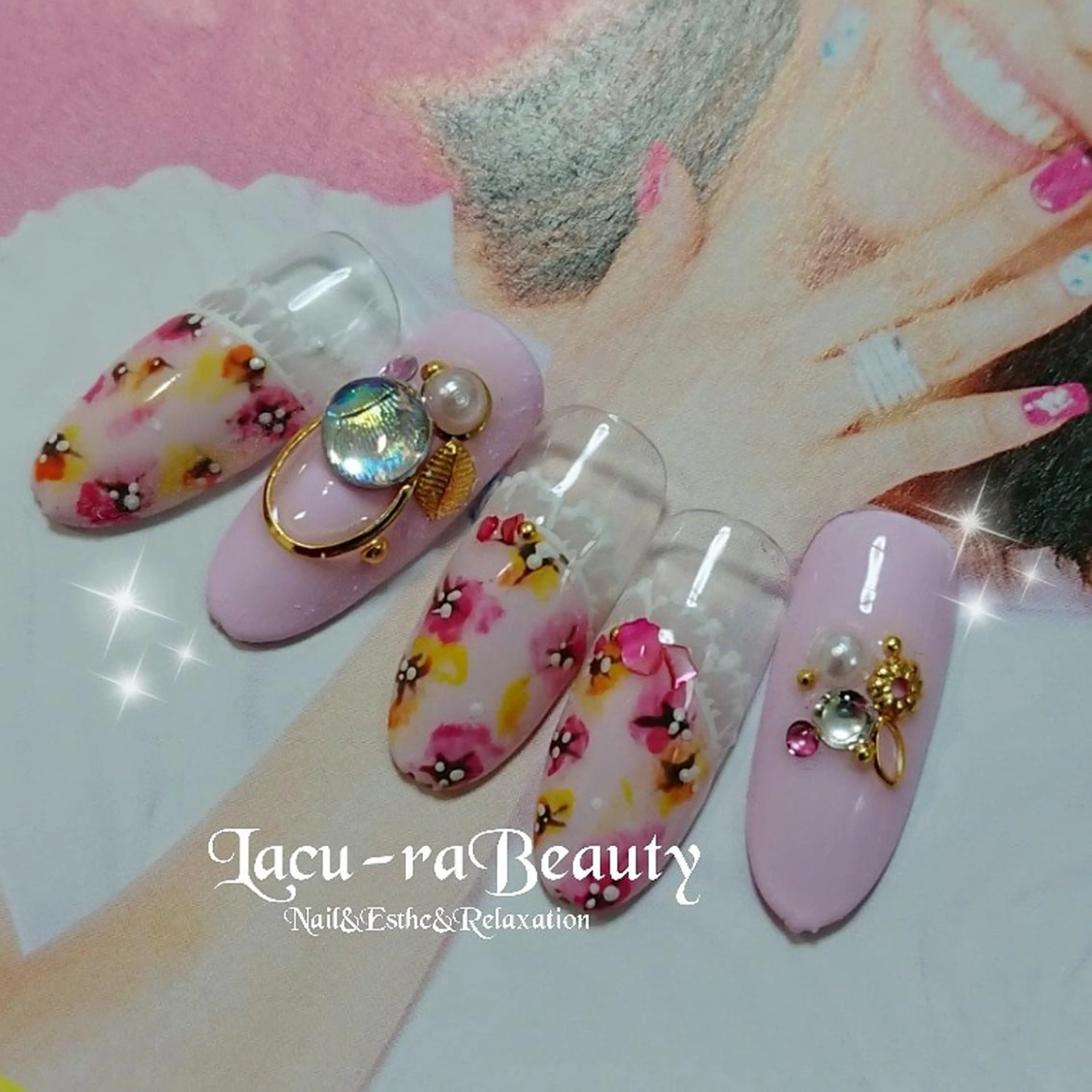 ネイル 小顔と腸の専門店 ラクーラビューティのエステ・リラクイメージ