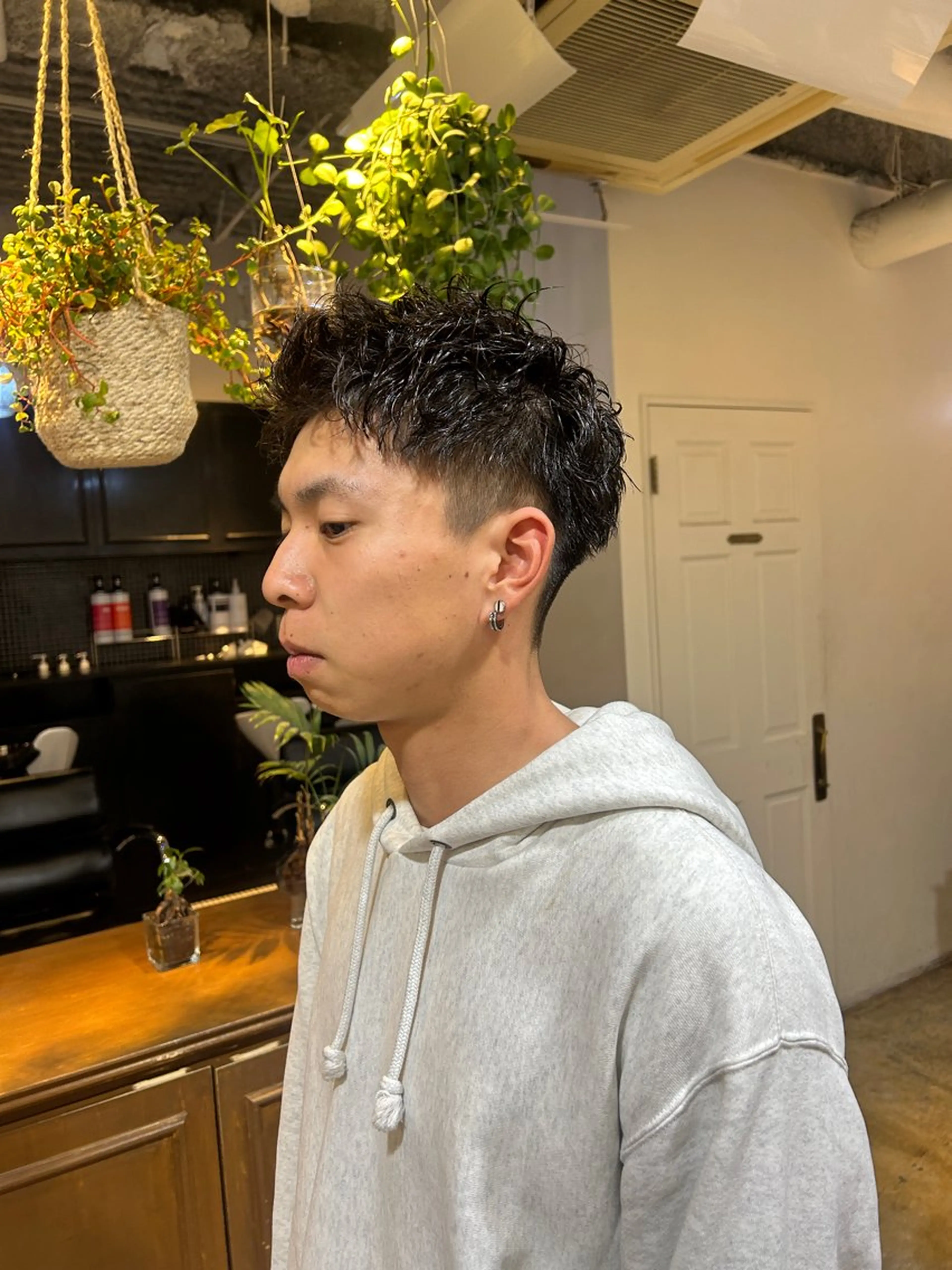 パーマ メンズ カット パーマ ナチュラル大人っぽい スタイル　MAORIのヘアスタイル