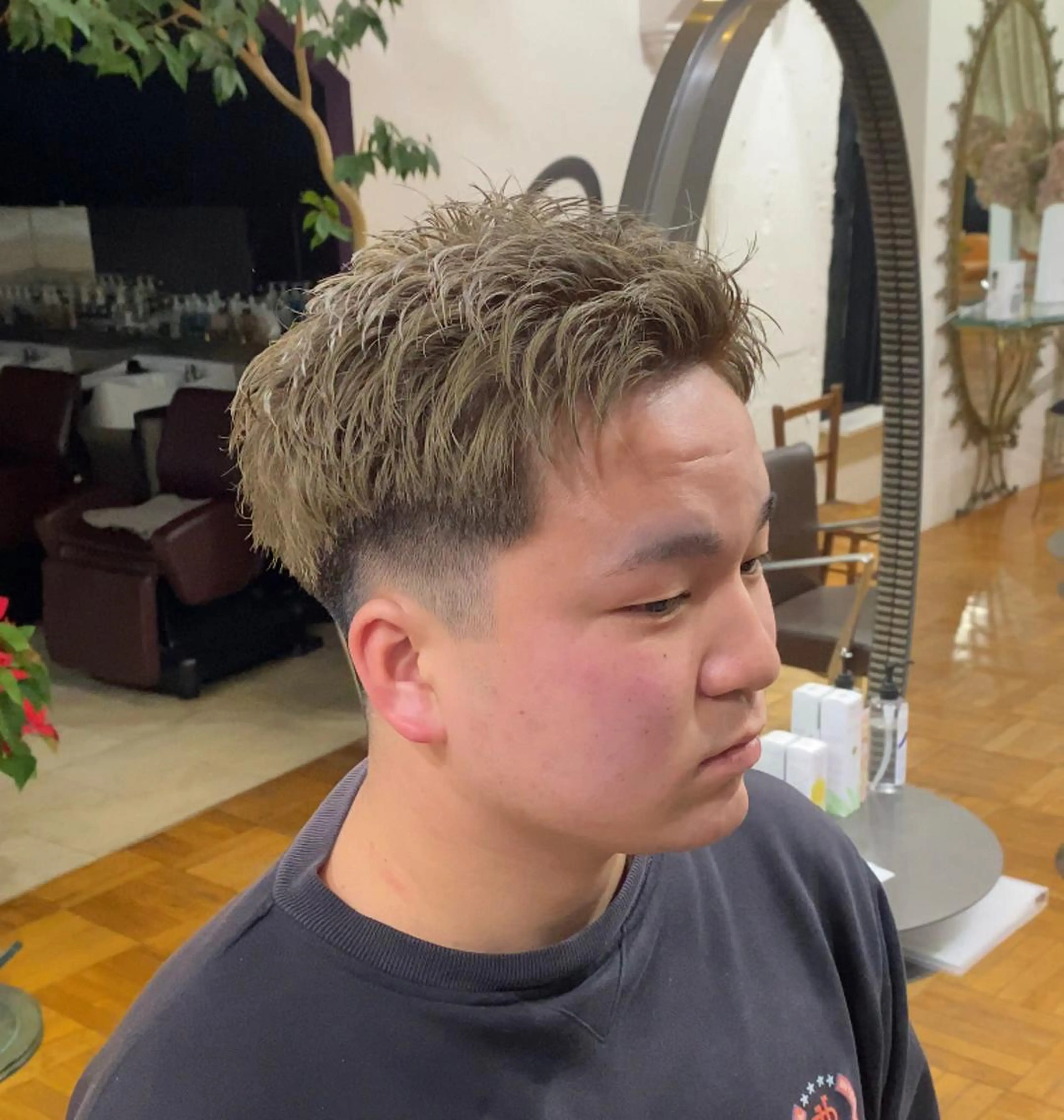 カラー メンズ ボブ ショート 髪質改善  相澤晃希のヘアスタイル