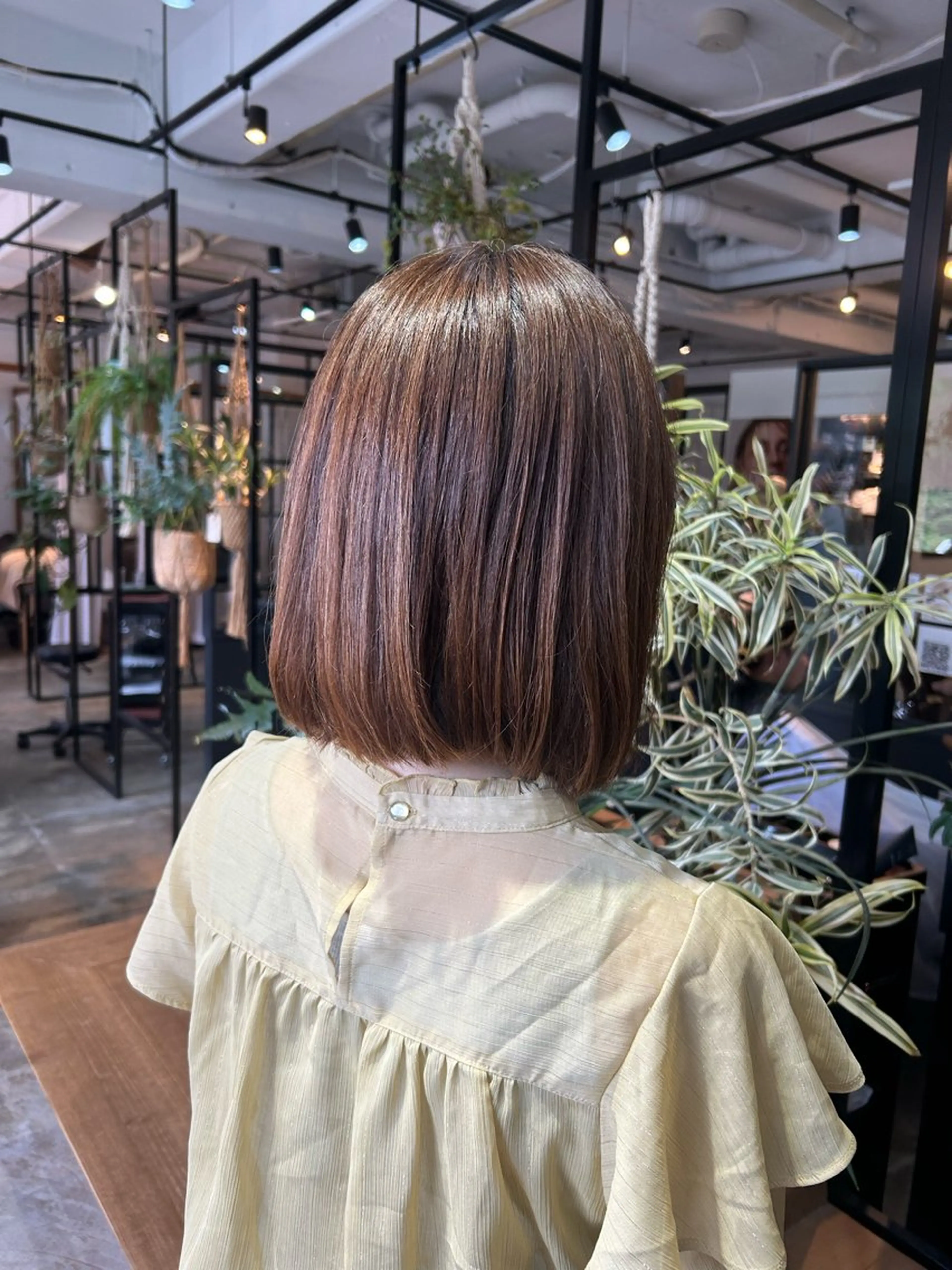 ミディアム ボブ ヘアカラー FERIA桃山台🍑 𝕄𝕖𝕘𝕦のヘアスタイル