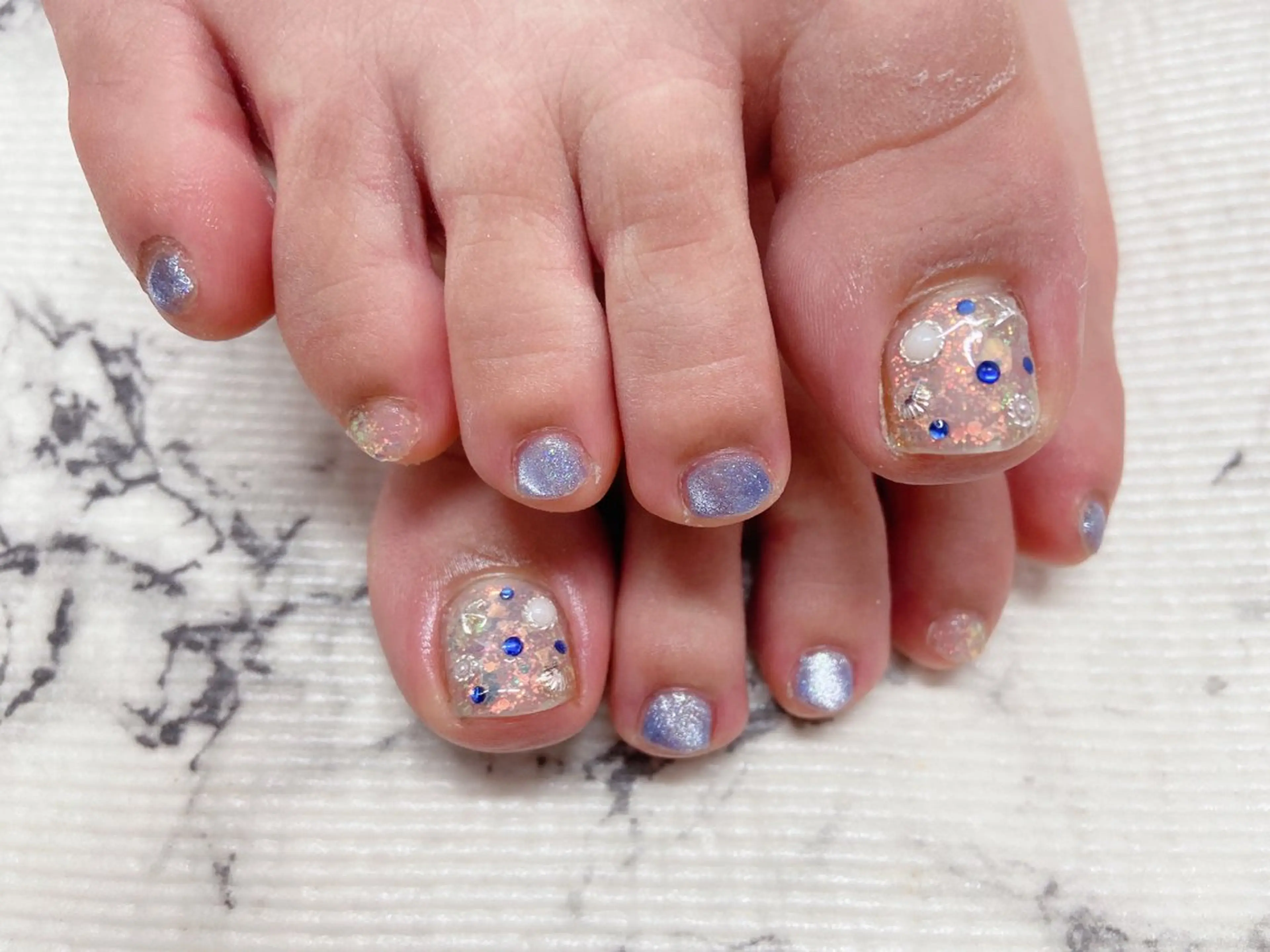 ネイル ブルー フットネイル ジェルネイル マグネットネイル オフィスネイル フットネイル nail salon Berry所属・前田 りかのネイルデザイン
