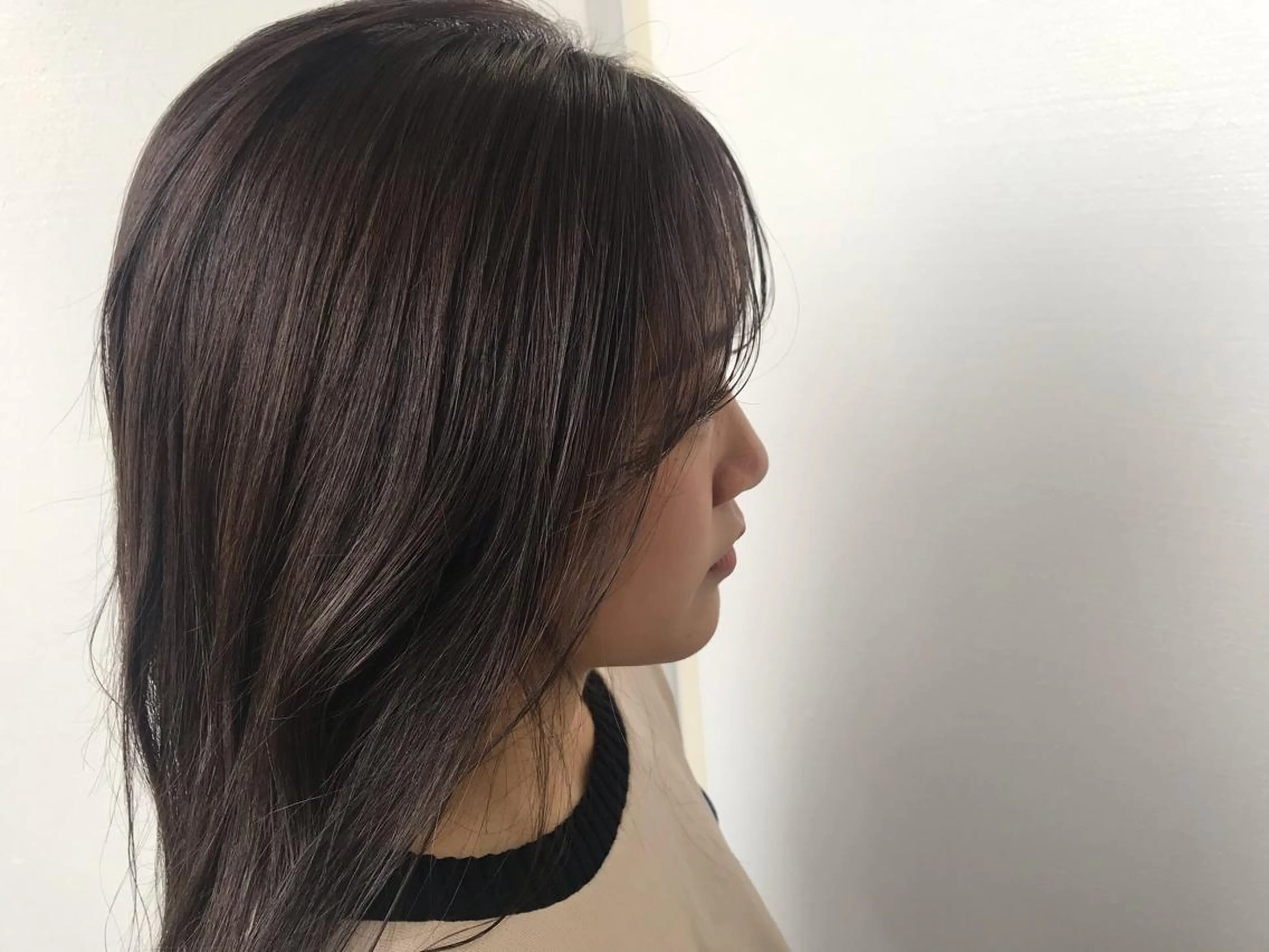 ロング カラー アッシュ ラベンダーカラー ラベンダーアッシュ カット ヘアカラー トリートメント 【Uneユヌ】菊地 春那のヘアスタイル