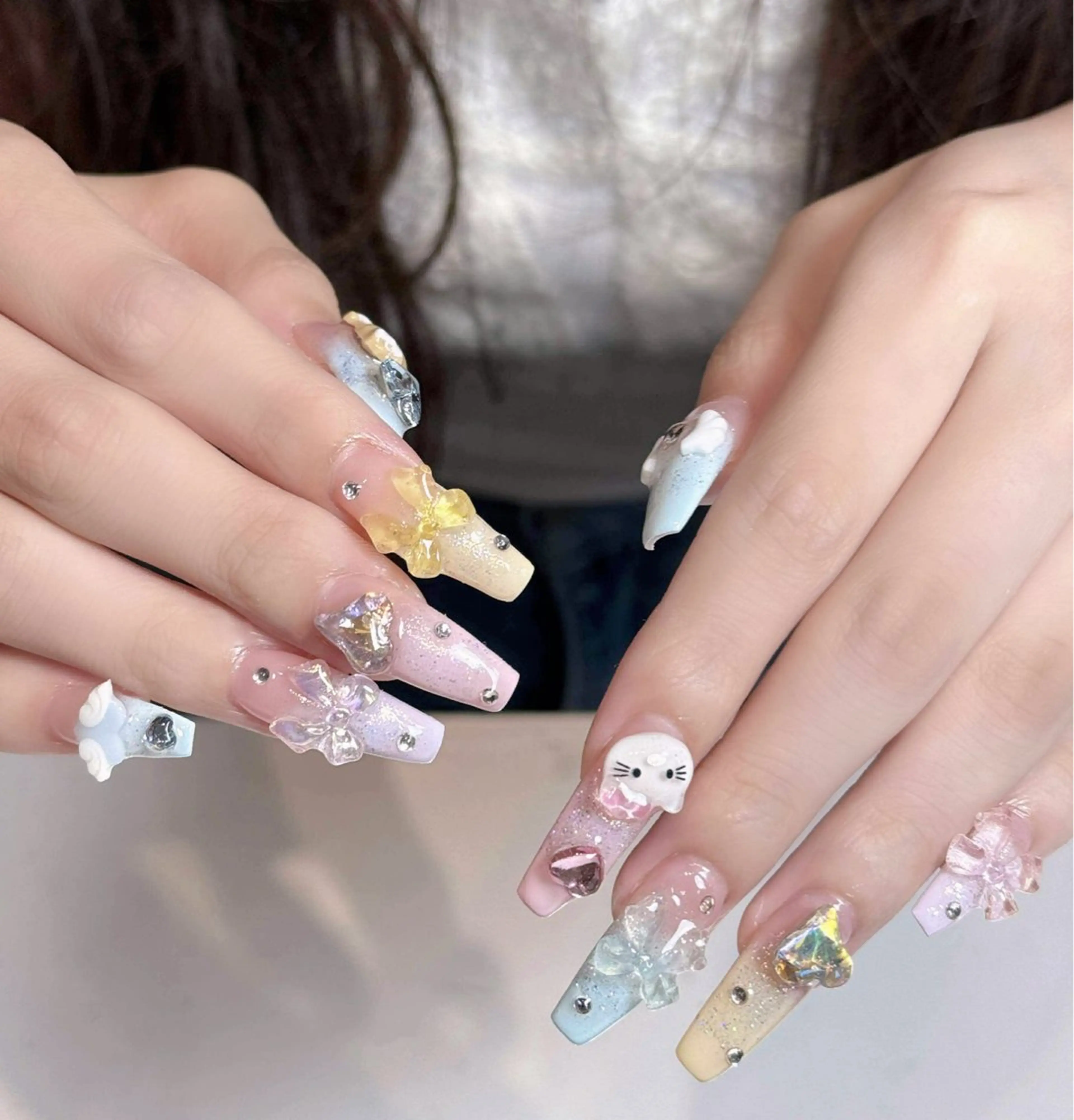 ネイル フレンチネイル ジェルネイル キラキラネイル 韓国ネイル マグネットネイル ハンドネイル Julli nail studio所属・Julli NailStudioのネイルデザイン