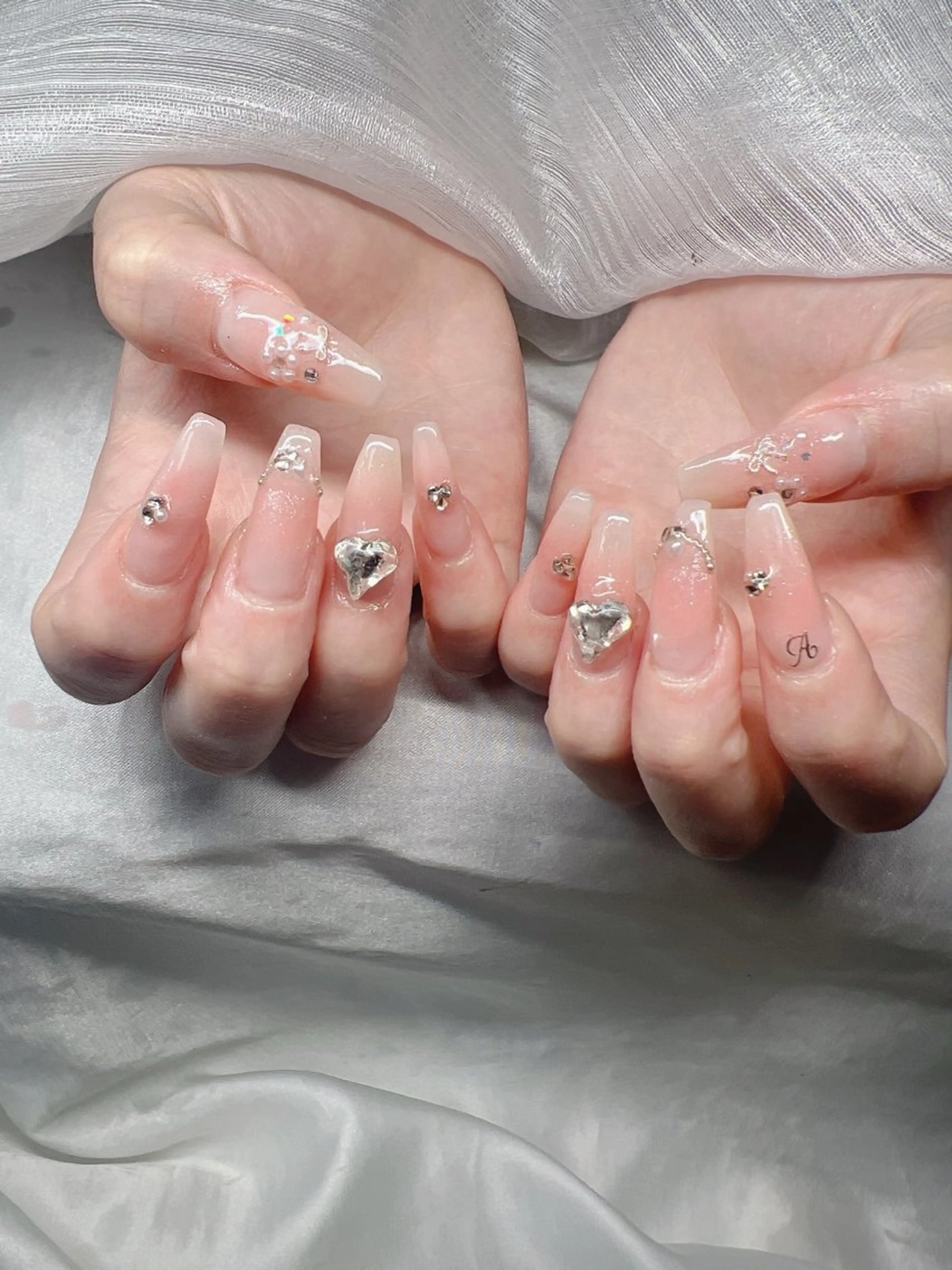 ネイル ハンドネイル Lee Nailsのネイルデザイン