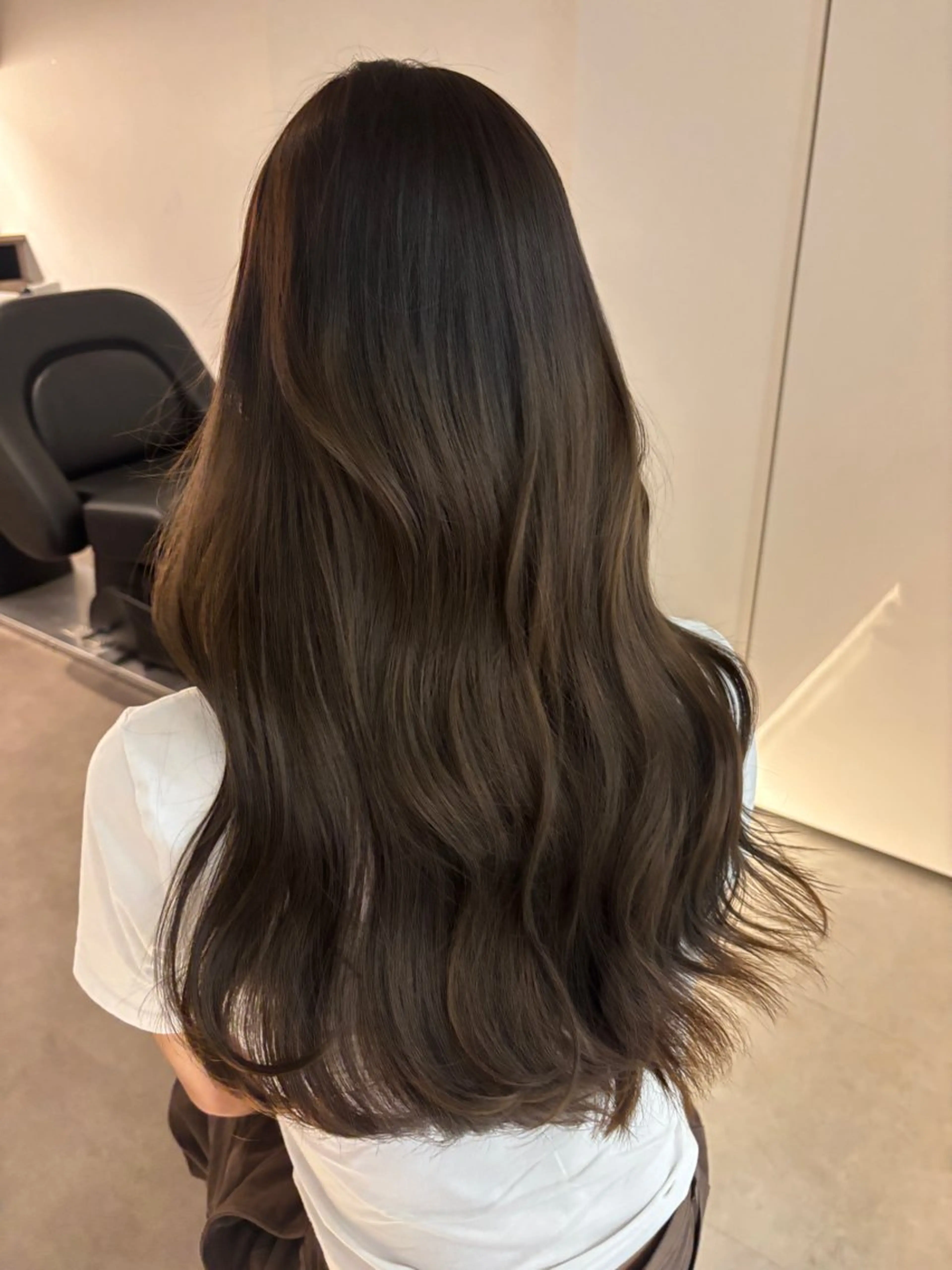 ロング カラー ベージュカラー ブリーチ ブラウンカラー ケアブリーチ カシス カット ヘアカラー トリートメント 艶感×抜け感hair /ReLit 正源のヘアスタイル