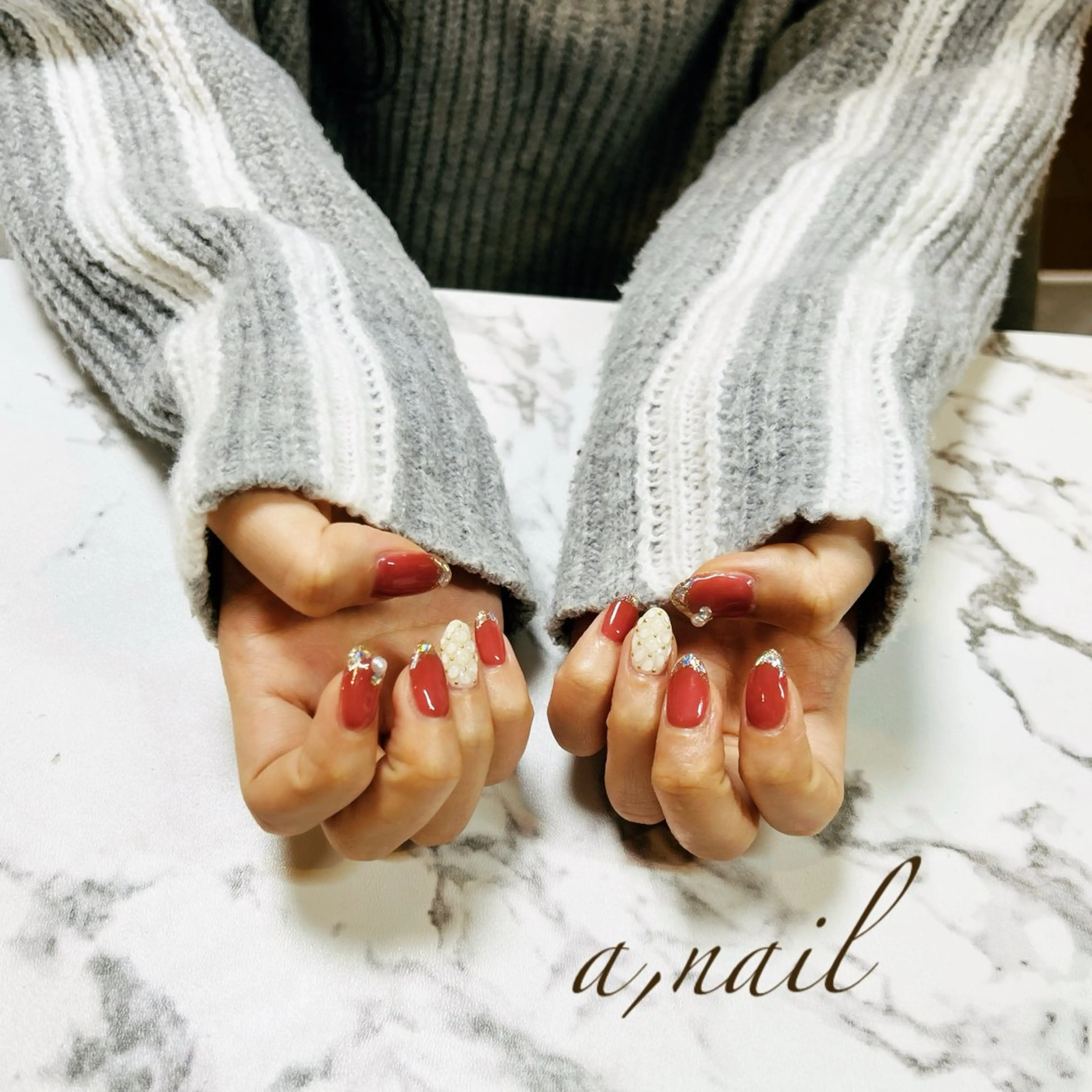 ネイル フレンチネイル ガラスフレンチ キラキラネイル ぷっくりネイル ハンドネイル ネイルサロン エーネイルのネイルデザイン