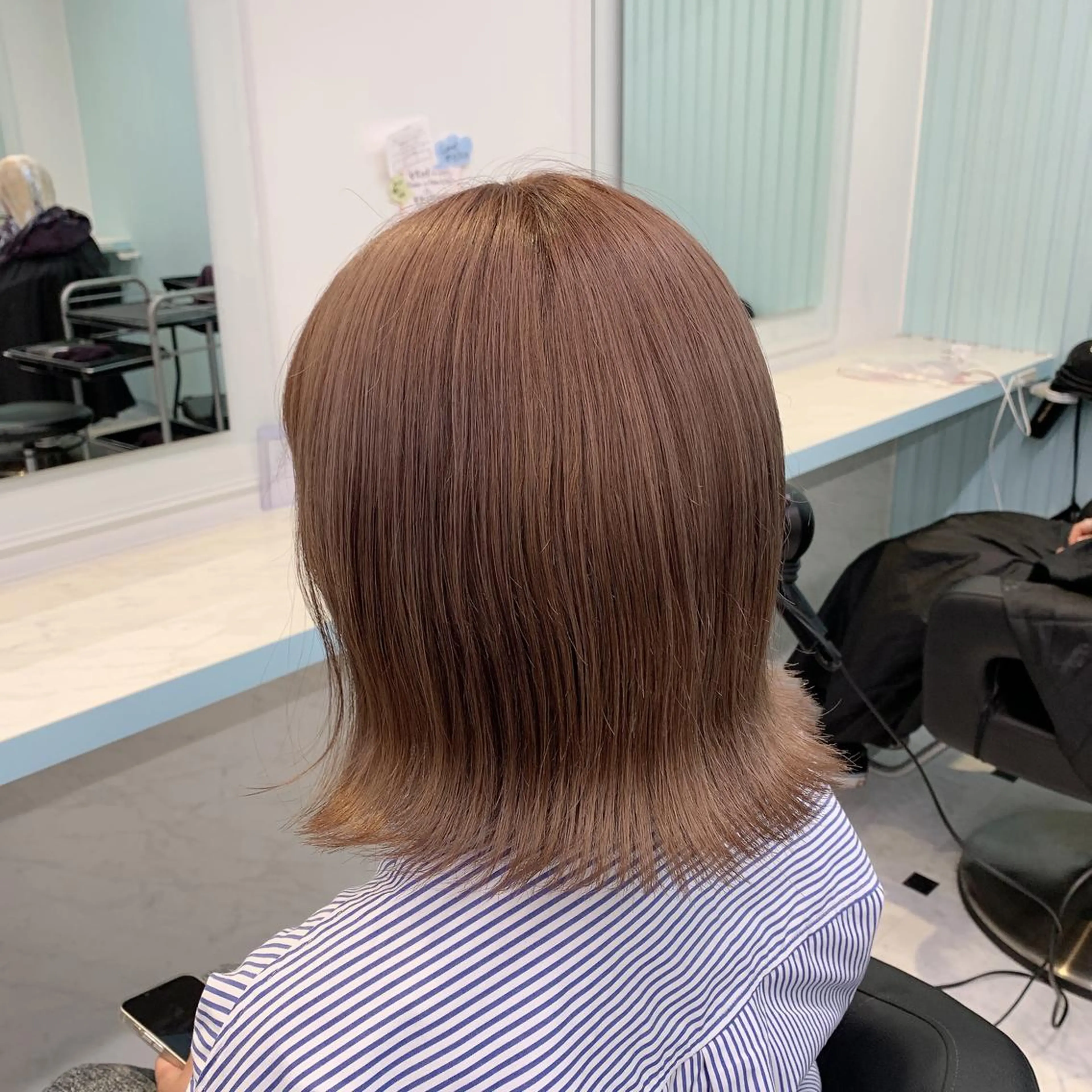 ミディアム ヘアカラー トリートメント ブリーチカラー 🩵MIZUKIのヘアスタイル
