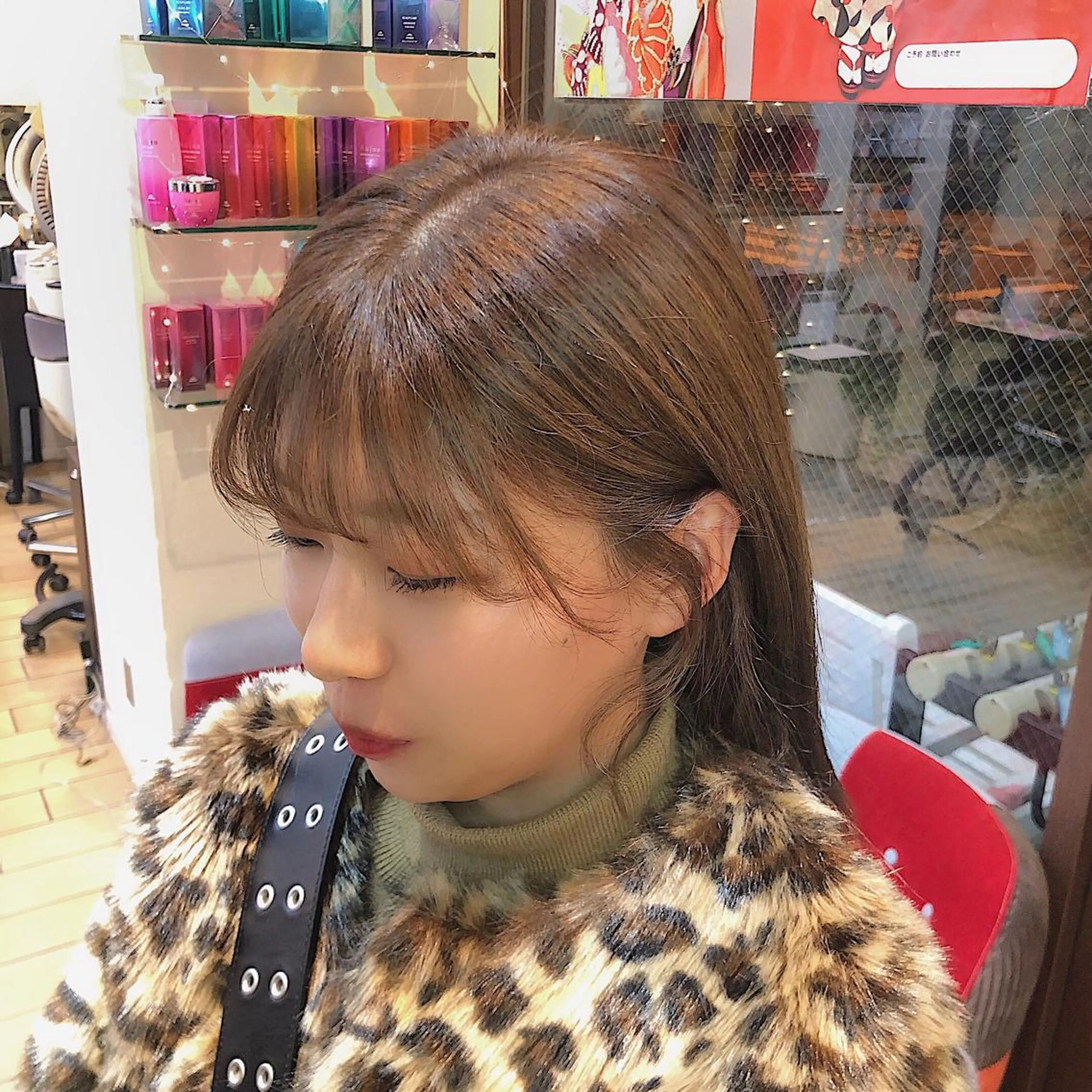 ミディアム カラー ベージュカラー ミルクティーベージュ 透明感/レイヤー カット🎀マコのヘアスタイル