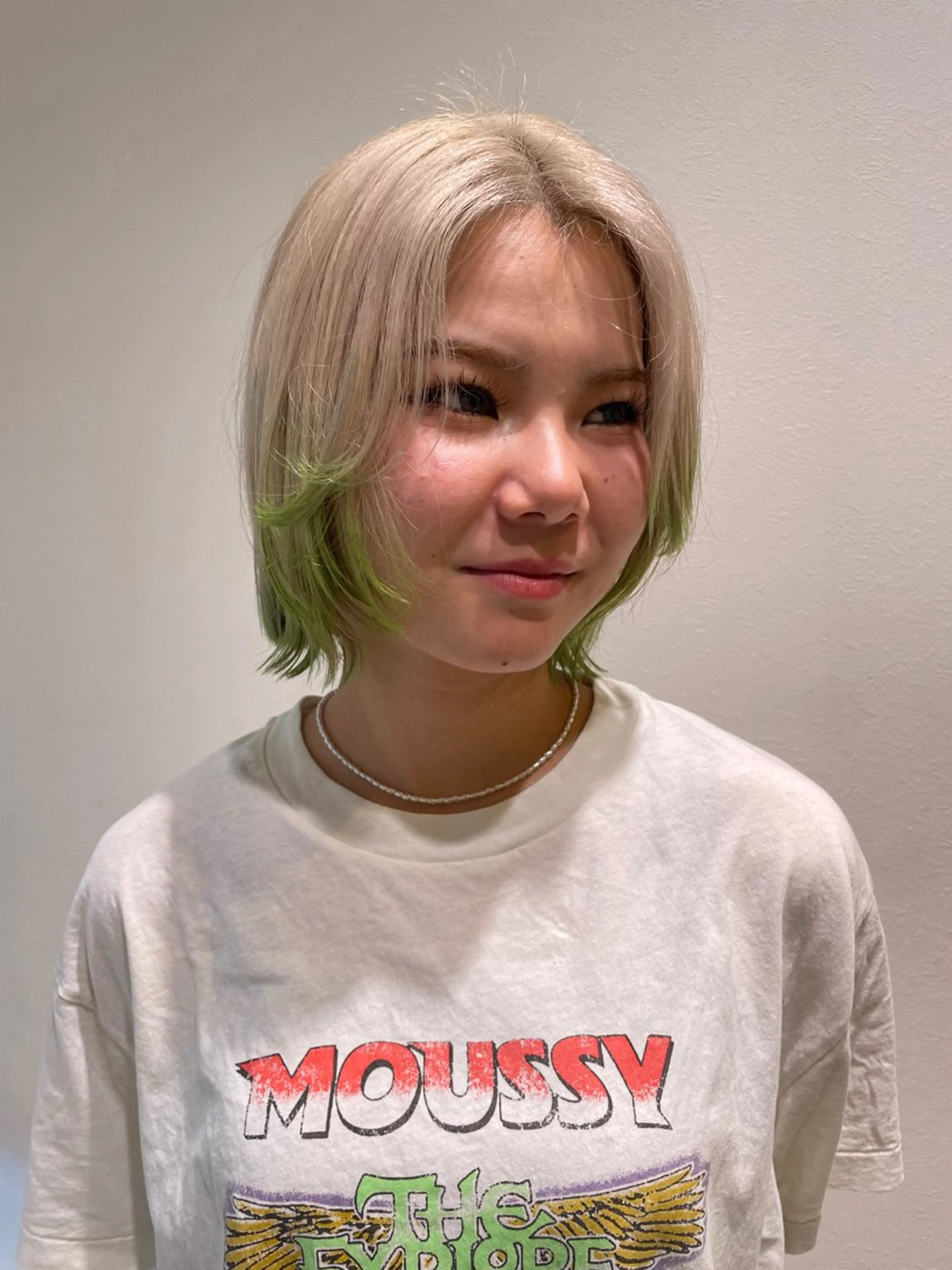 ショート カット ヘアカラー 長岡 香澄のヘアスタイル