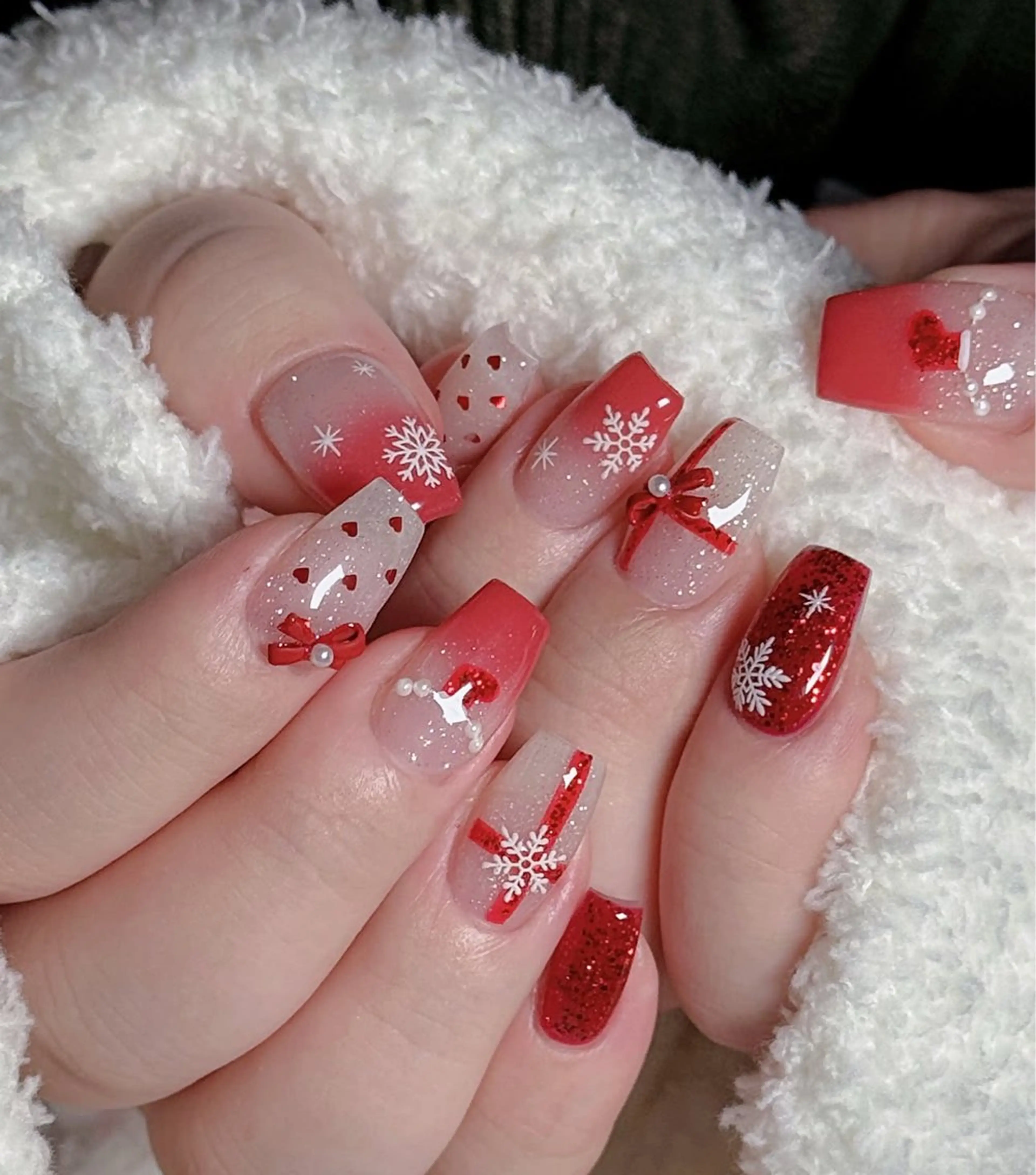 ネイル チークネイル フレンチネイル グラデーション 韓国ネイル マグネットネイル ハンドネイル Hana nail所属・Hana Nailのネイルデザイン