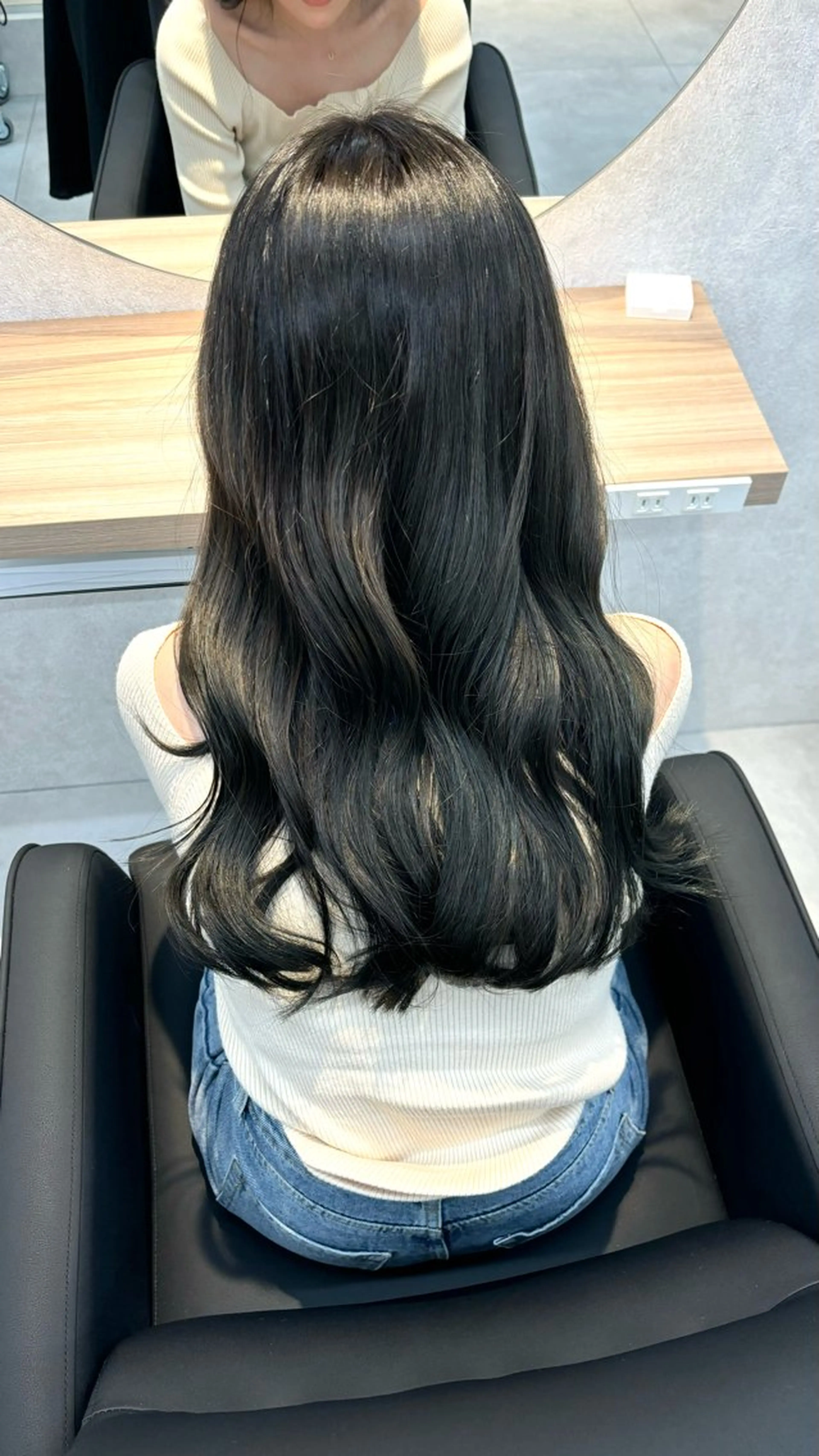 カラー 米倉 陽菜のヘアスタイル
