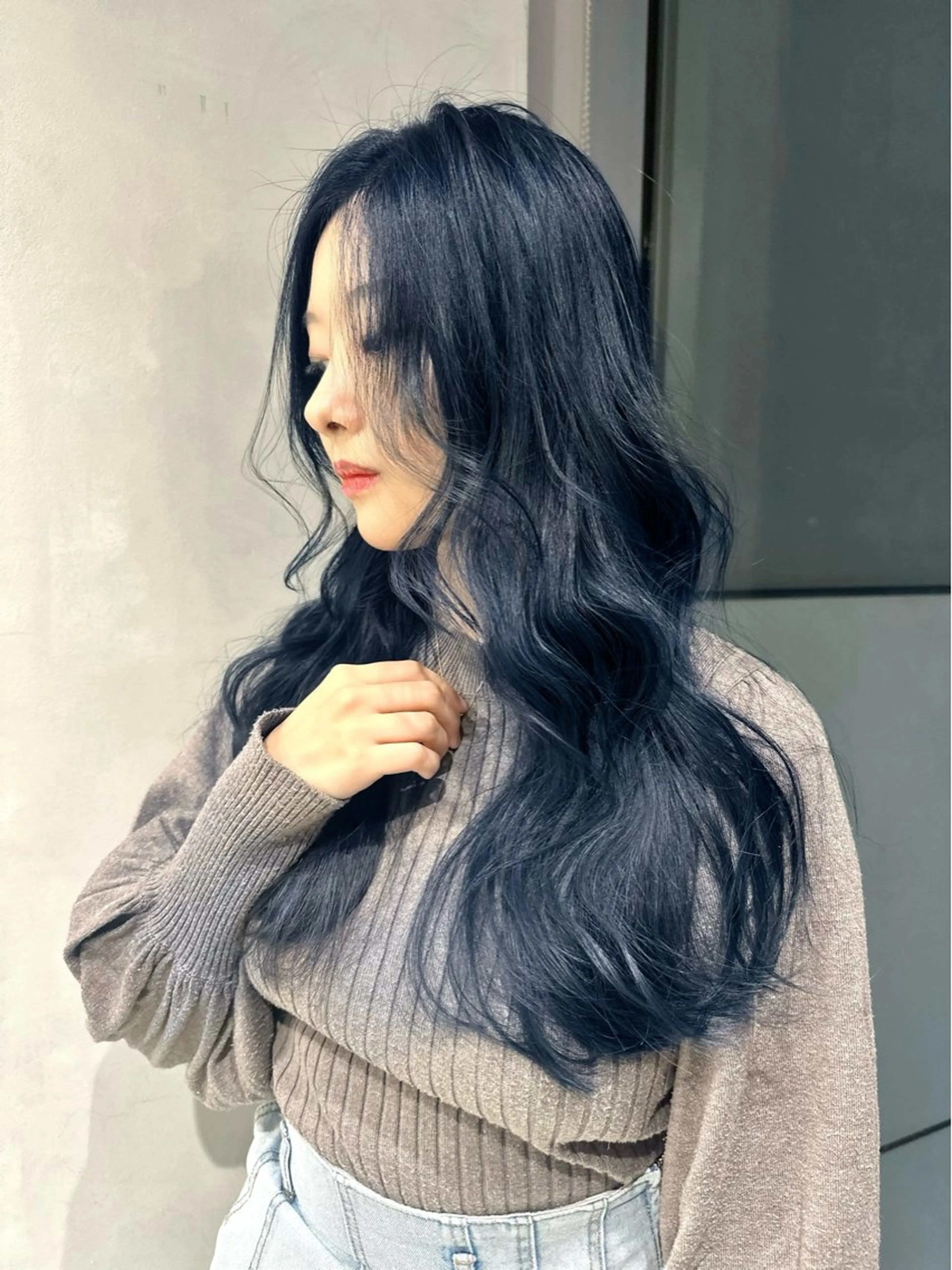 ロング カラー ブリーチ ブルーカラー ケアブリーチ ダブルカラー ハイトーンカラー 似合わせ小顔ショート /akane🐰♥️のヘアスタイル