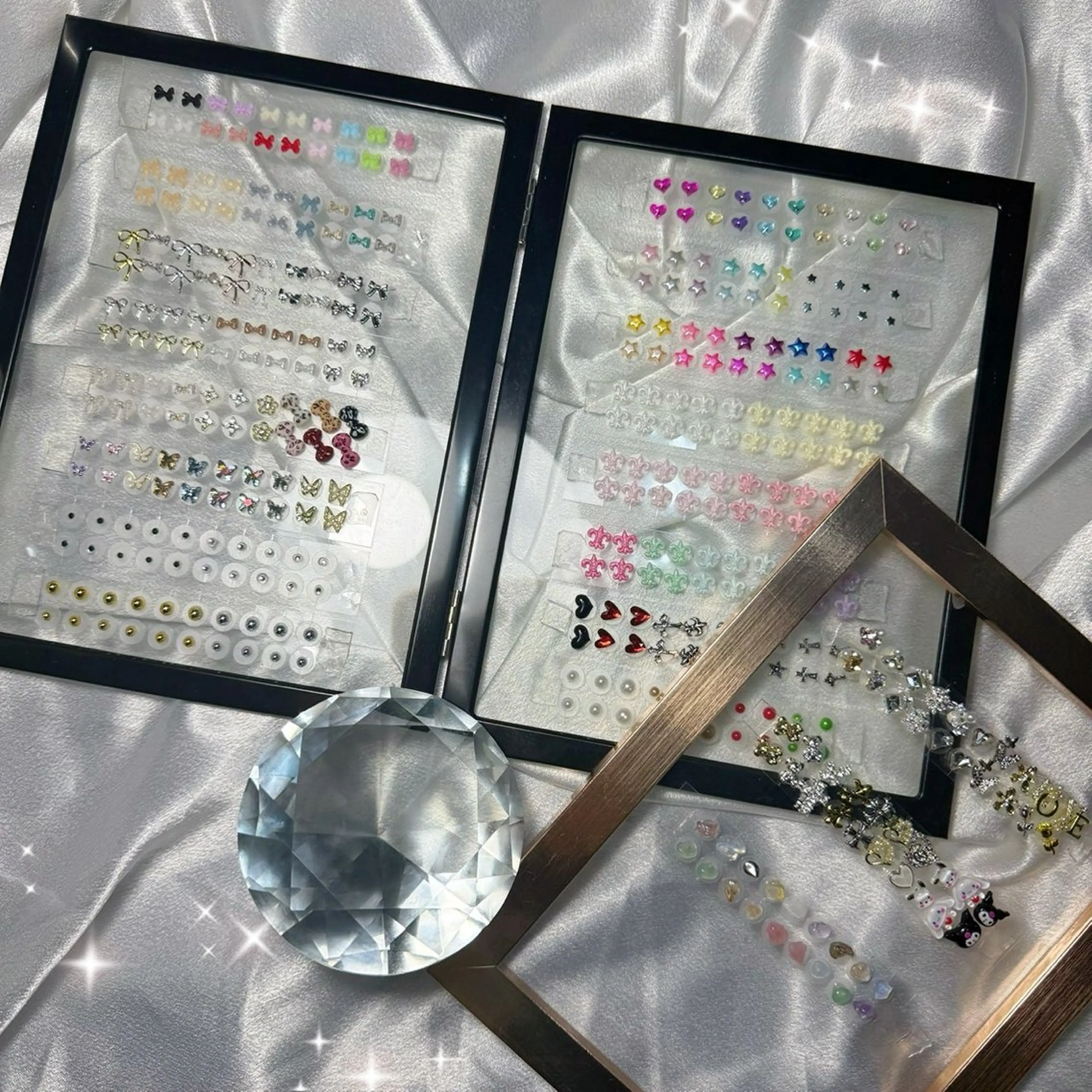 耳ツボジュエリー👂💎つけ放題🧚🏻‍♀️(マッサージ付き)の写真