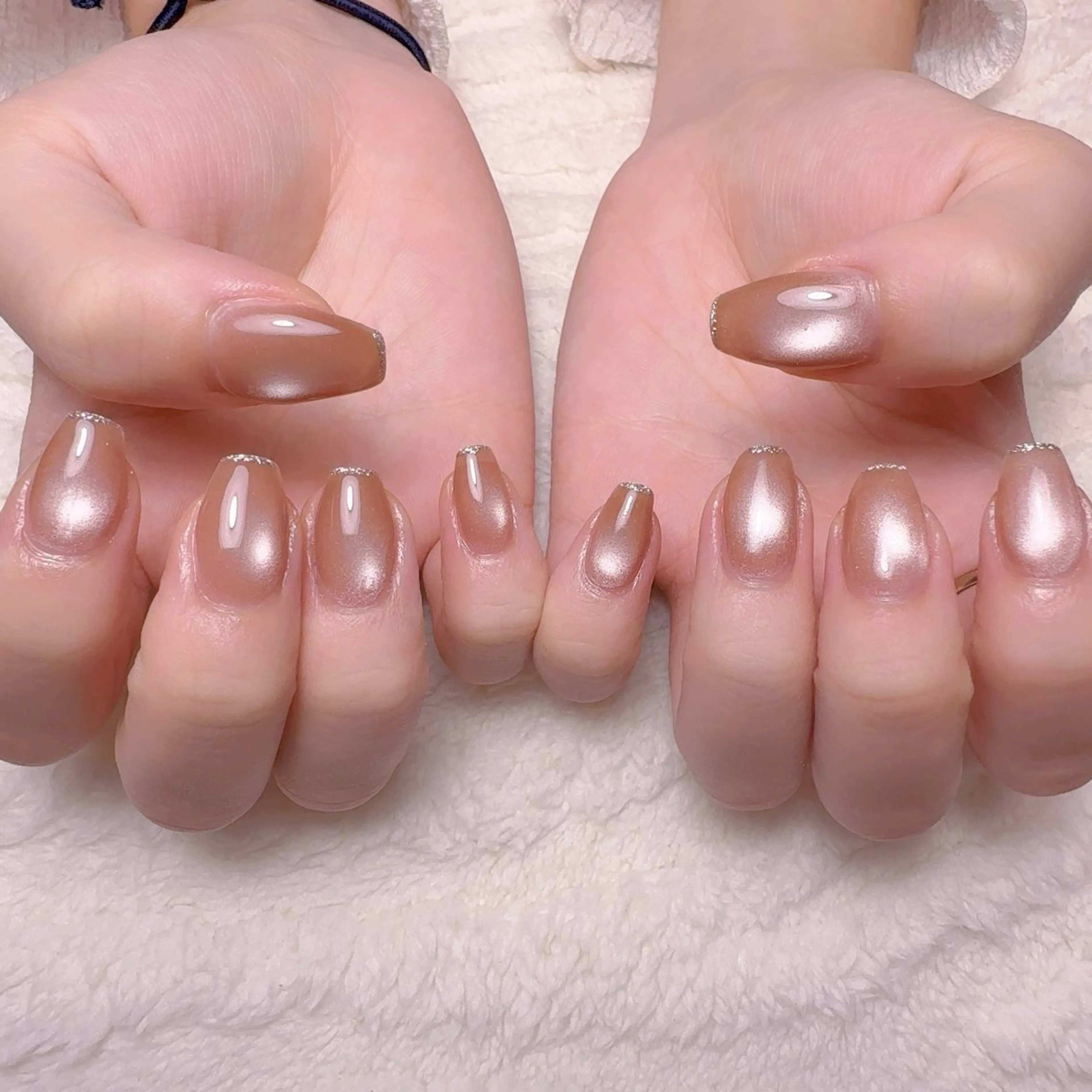 ネイル マグネットネイル マグネットワンカラー ワンカラーネイル ハンドケア cat‘s nail🐈‍⬛のネイルデザイン