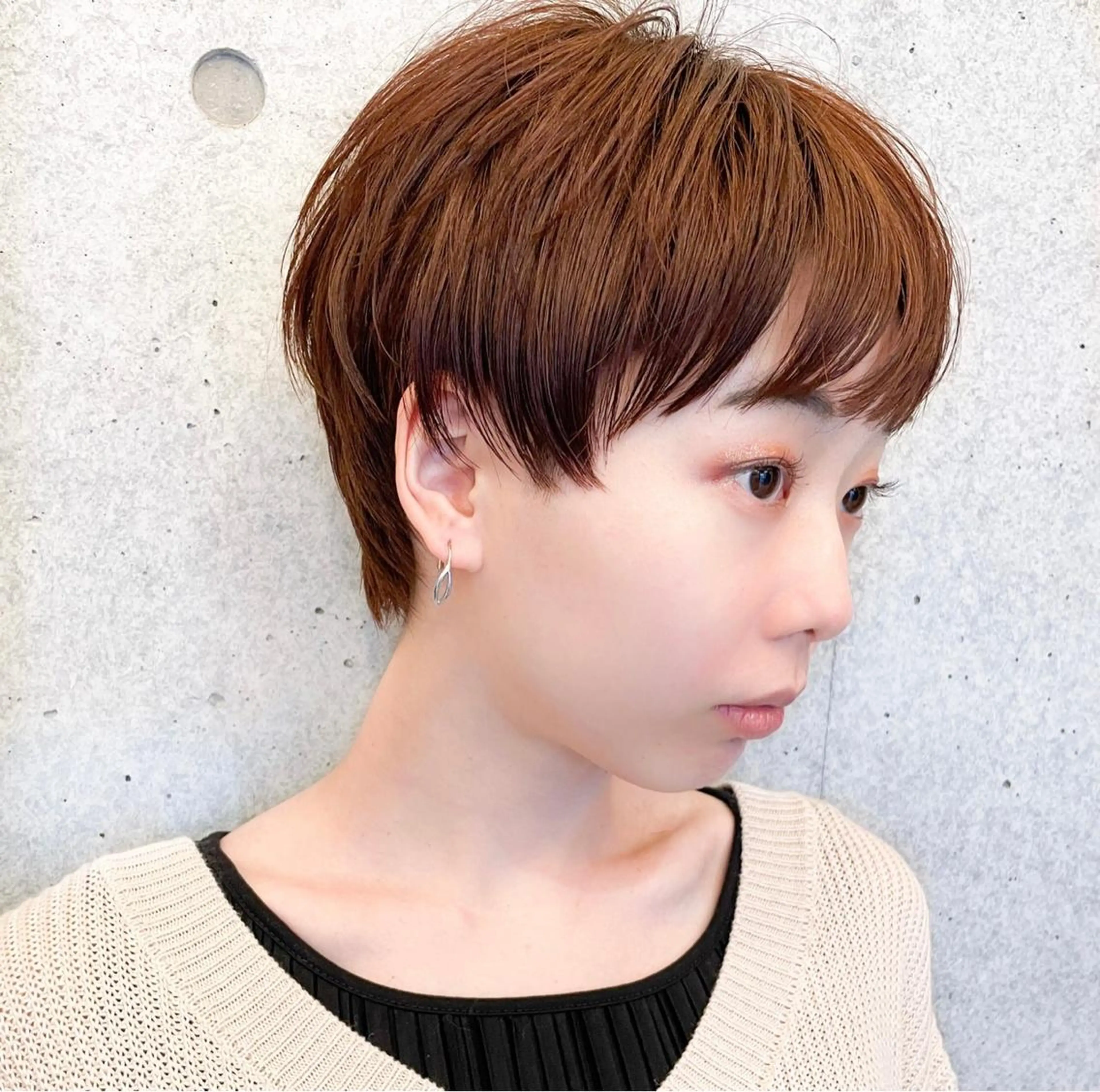 カット（肩下限定）＋ワンカラー（イルミナカラー）の写真