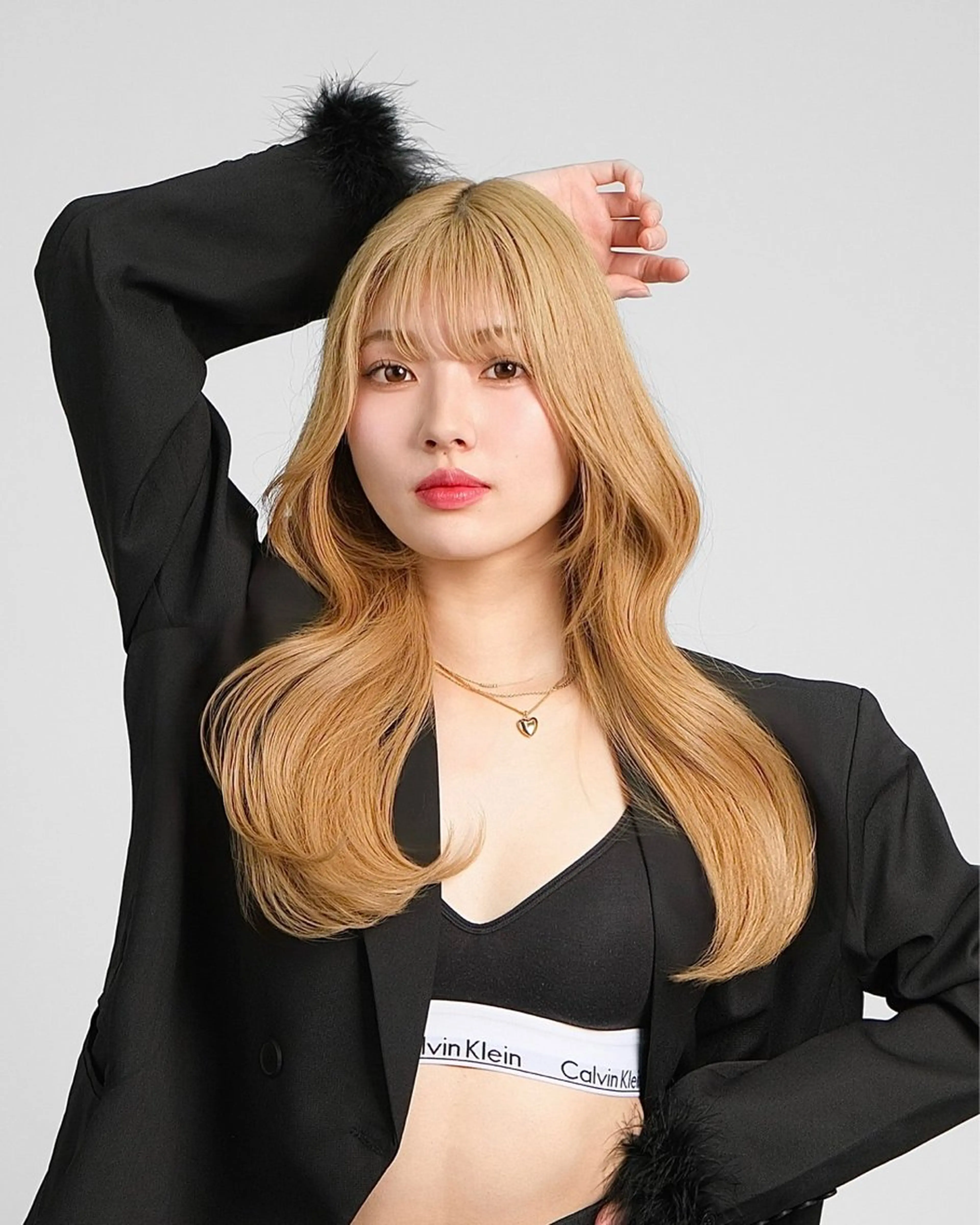 ロング カラー ブリーチ ハイトーンカラー 韓国風ヘア レイヤーカット Lay/カラーリスト Myuukaのヘアスタイル