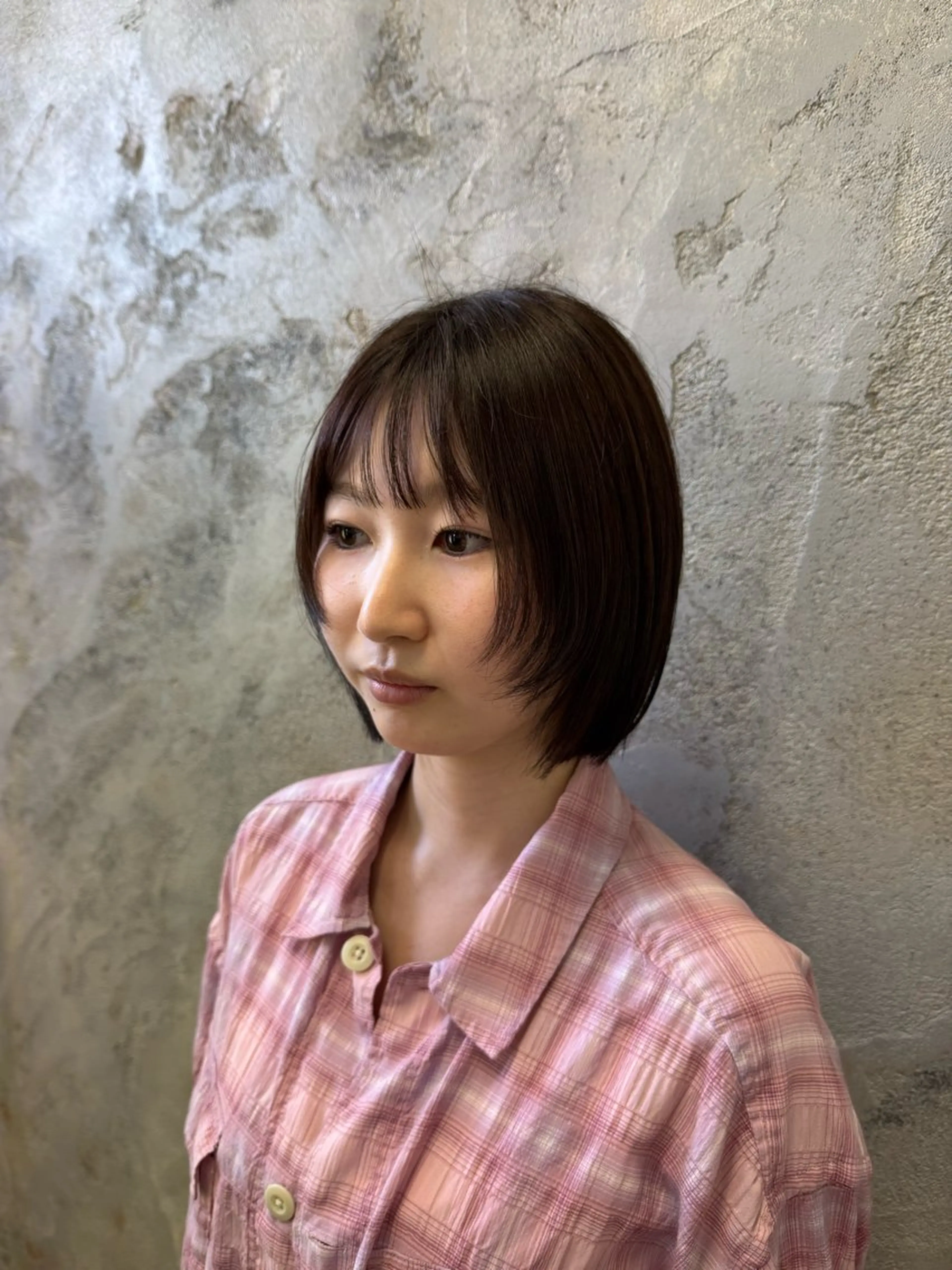ショート カラー ボブ 顔まわりレイヤー 顔周りカット レイヤーカット ともか/透明感カラー /顔周りカットのヘアスタイル