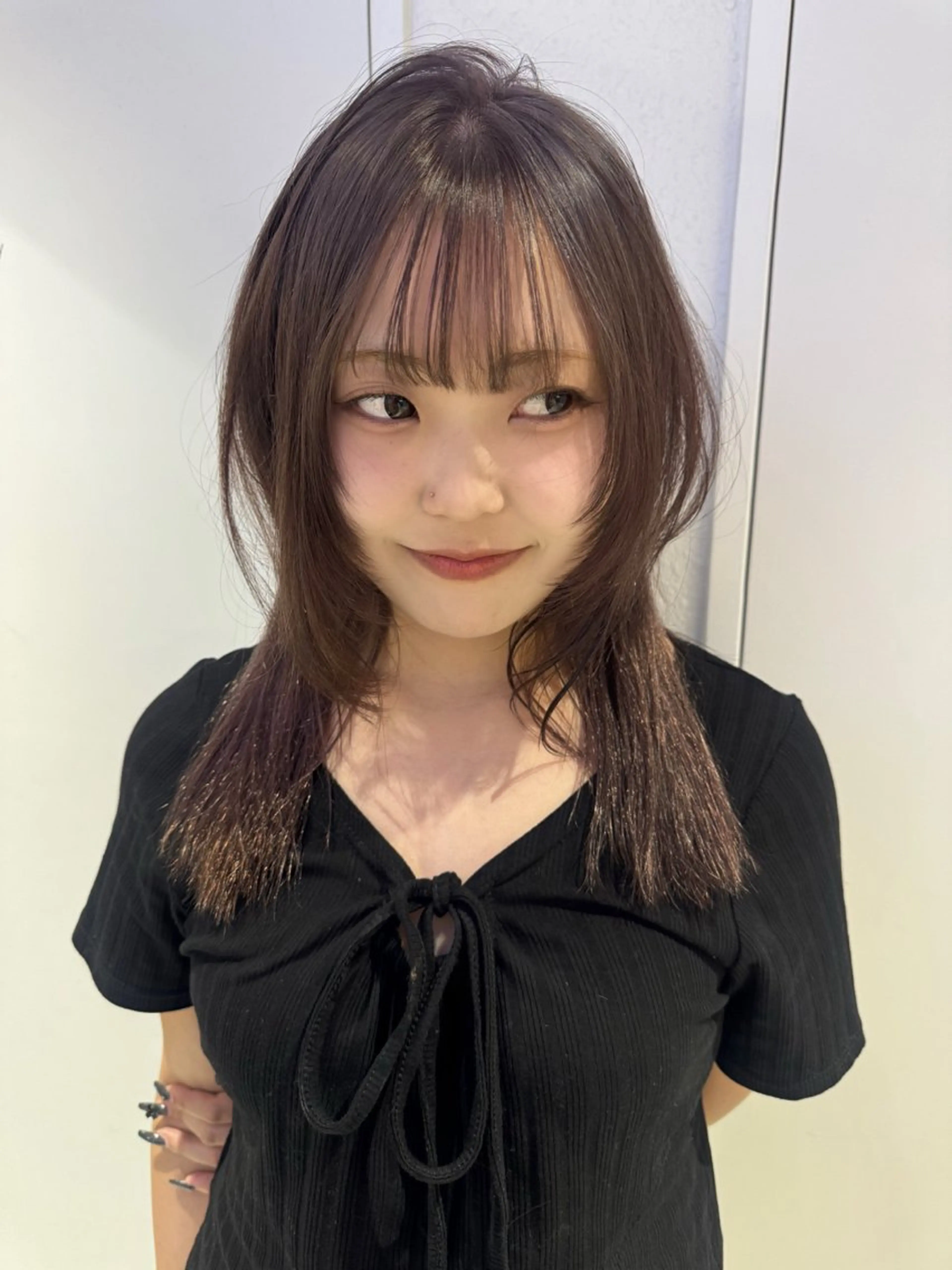 ミディアム カラー ブリーチ 透明感カラー グレージュ ラベンダーカラー ラベンダーグレージュ icon所属・Ami / icon博多のヘアスタイル