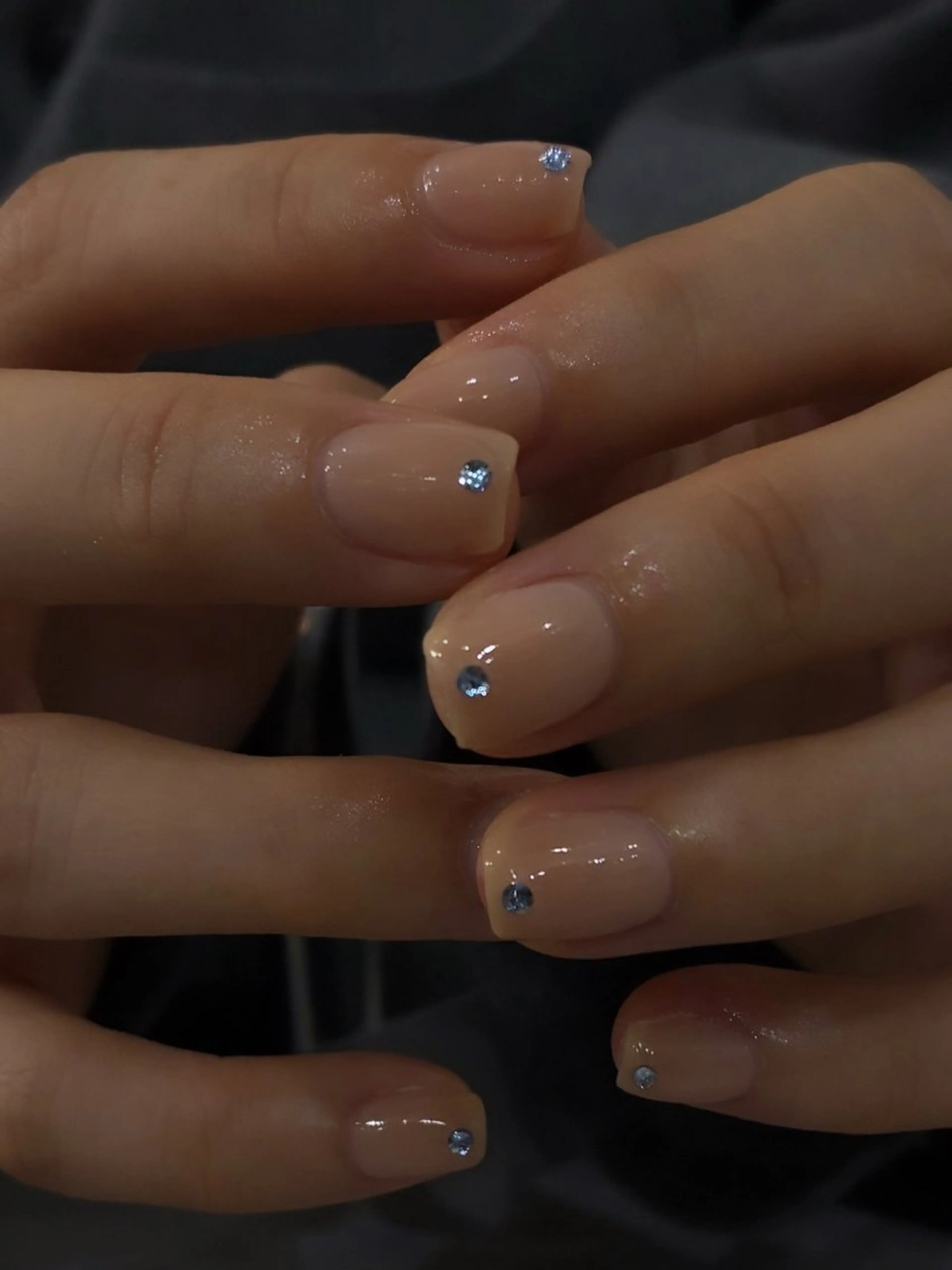 ネイル シンプルネイル ストーンネイル ハンドネイル nue所属・nue【ムー】 ひなたのネイルデザイン