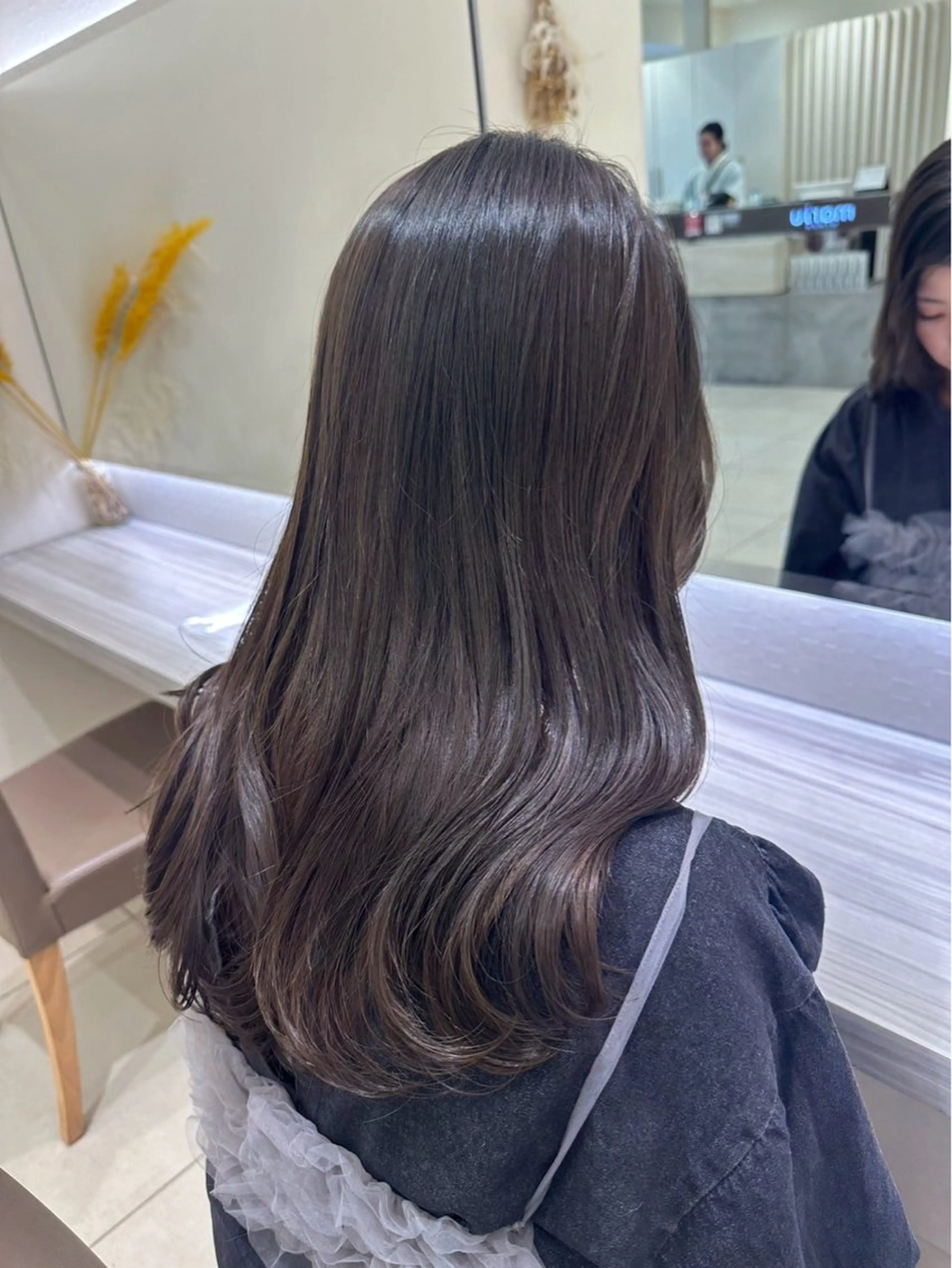 セミロング カラー ヘアカラー トリートメント 🤎ハイライト/ 耳ツボジュエリー🤎のヘアスタイル