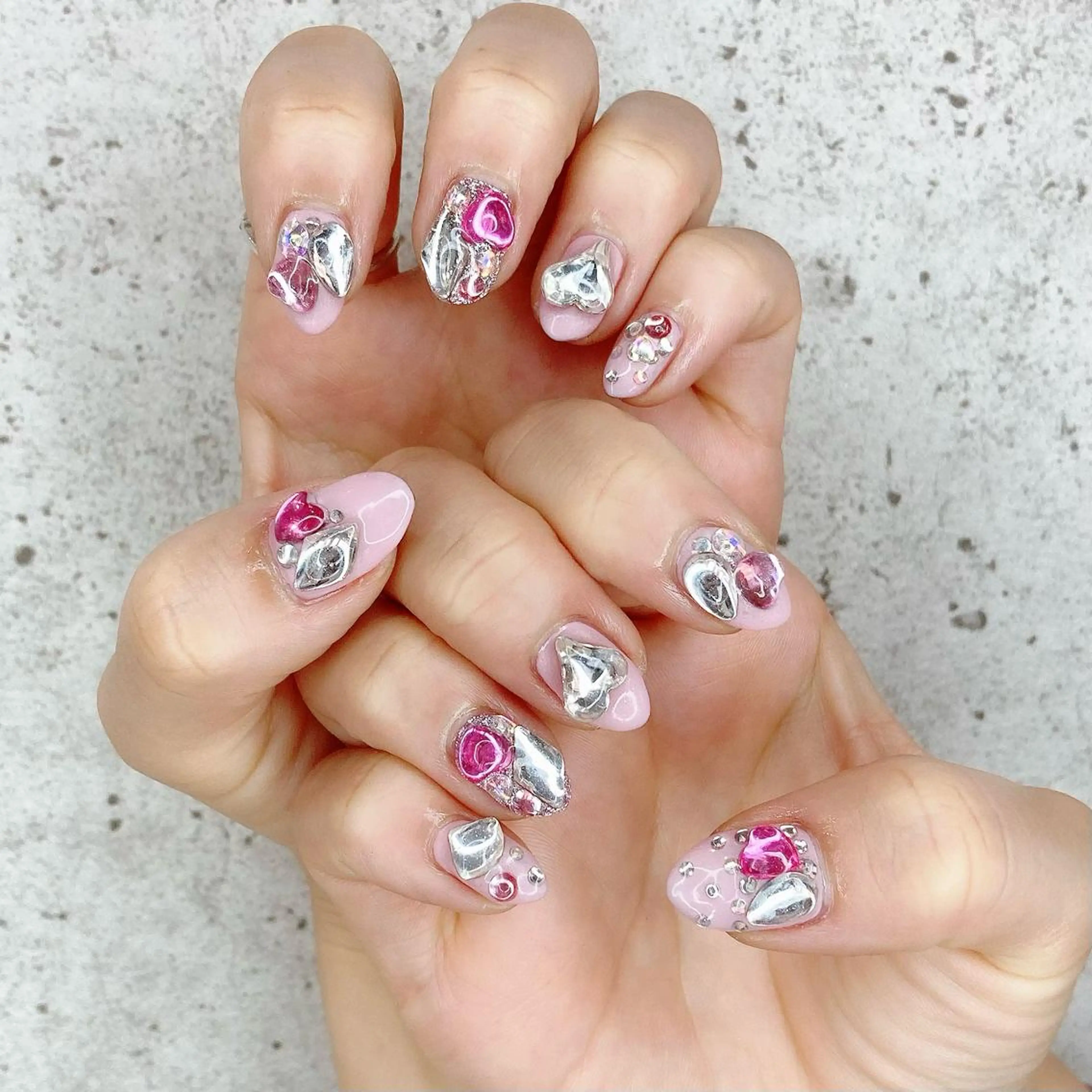 ネイル ジェルネイル ハート キラキラネイル パラジェル ピンク ハンドネイル Nail Kのネイルデザイン