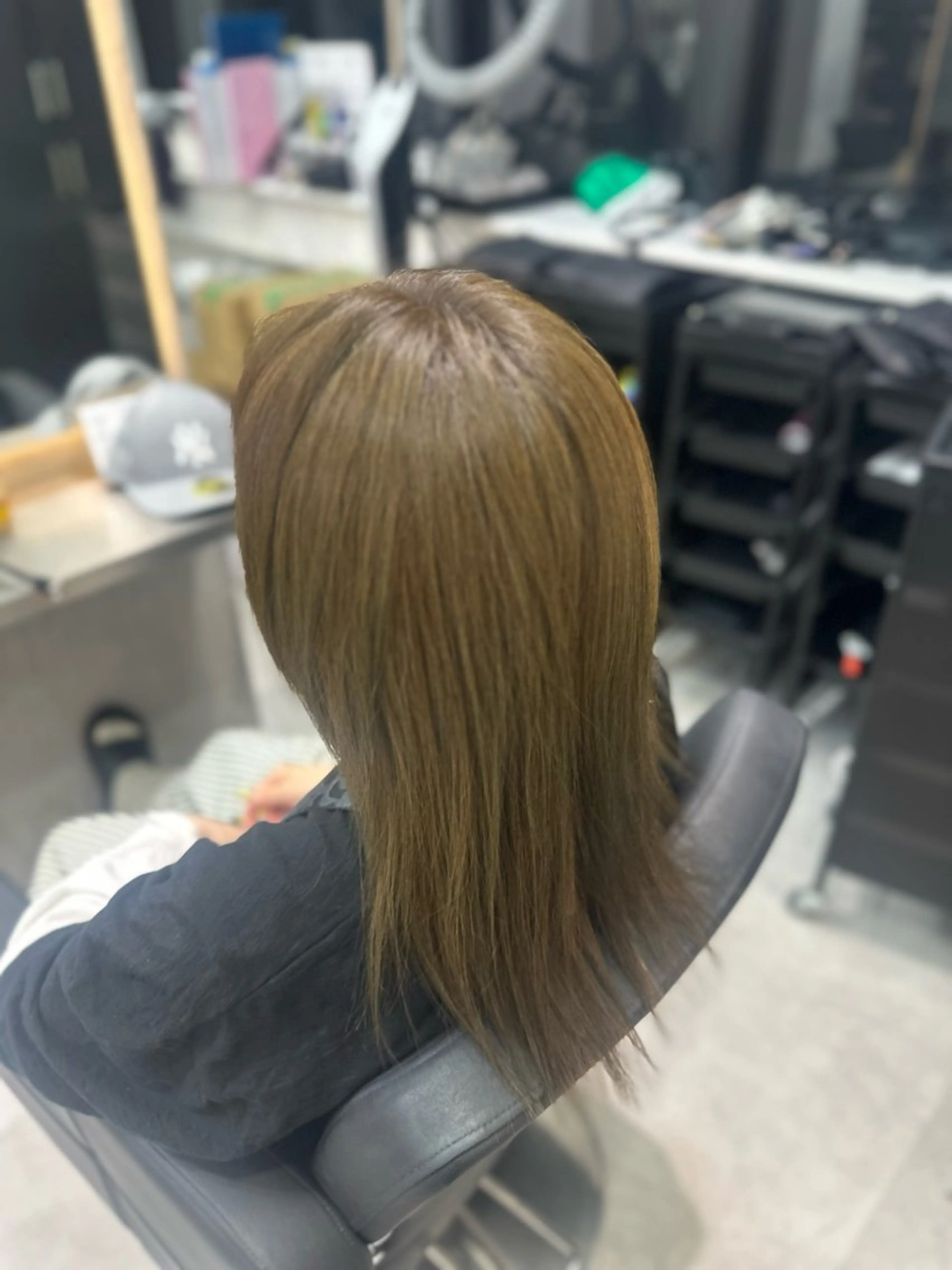 カラー ベージュカラー オリーブベージュ ヘアカラー 濵﨑 颯七のヘアスタイル